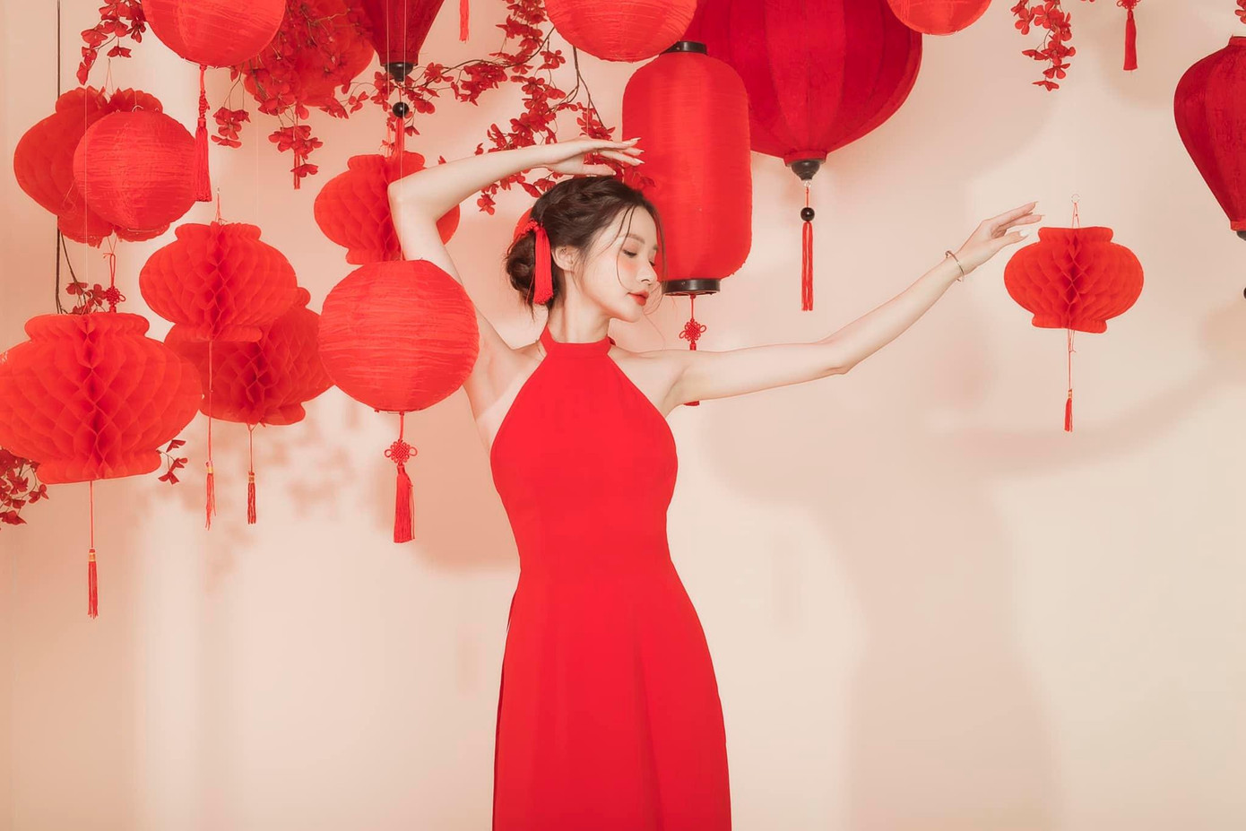 Minh Tâm từng giành nhiều thành tích tốt trong các cuộc thi, cho thấy sự cố gắng hoàn thiện bản thân rất lớn. Minh Tâm từng giành nhiều thành tích tốt trong các cuộc thi, cho thấy sự cố gắng hoàn thiện bản thân rất lớn.