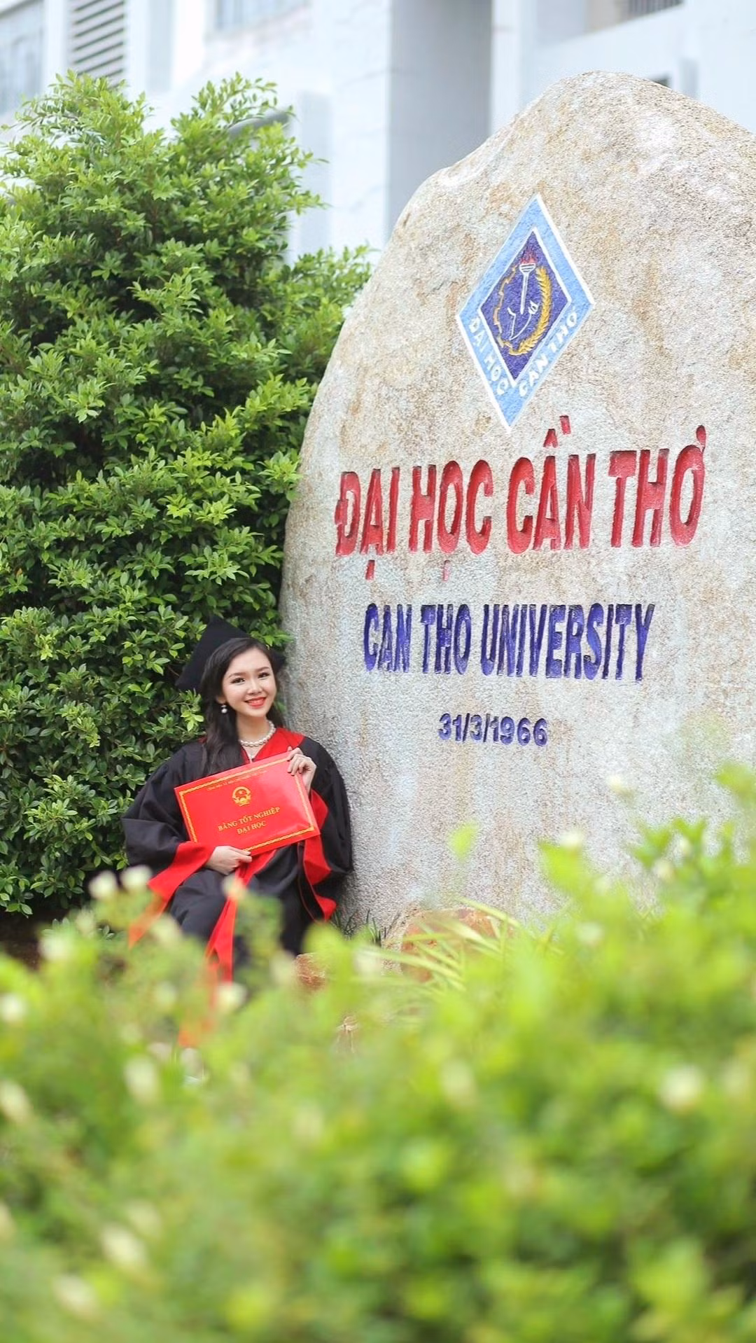 Thiên Ngọc được vinh danh là Thủ khoa toàn khoá học 2017 - 2022 của Trường Đại học Cần Thơ.