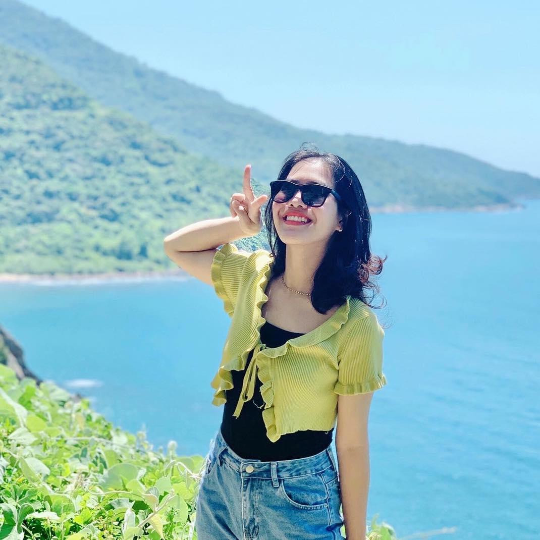 Với cô nàng, phải luôn sống hết mình để không hối tiếc khi tuổi trẻ đi qua.