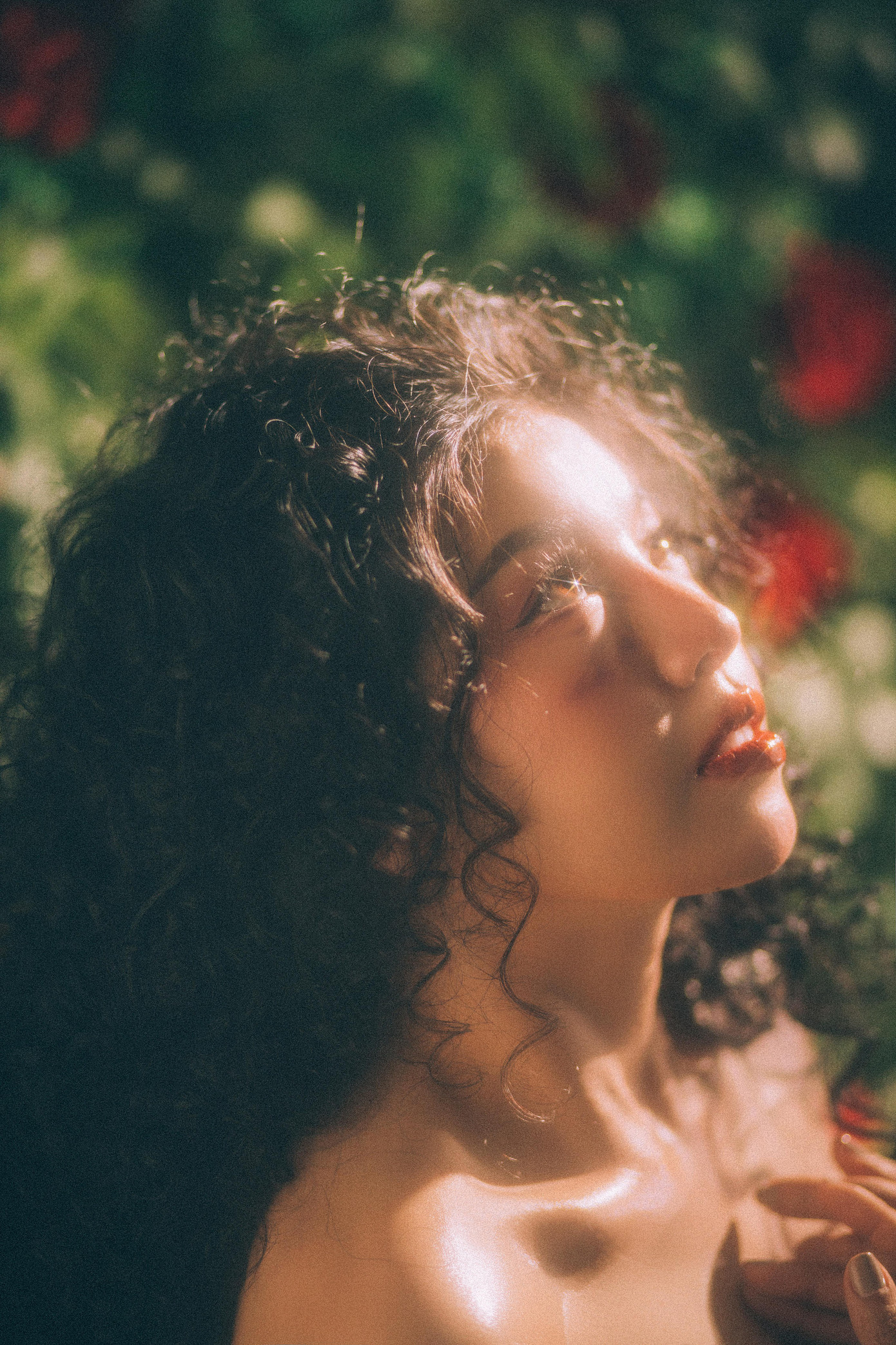 Mai Sang muốn hướng đến hình ảnh một người phụ nữ hiện đại, độc lập về tài chính và có những đóng góp thiết thực cho xã hội