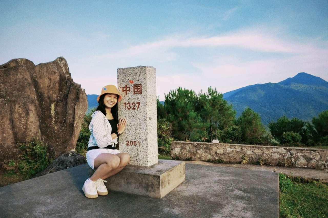 Cô bạn trong chuyến đi tới cung đường tuần tra biên giới Bình Liêu, Quảng Ninh.