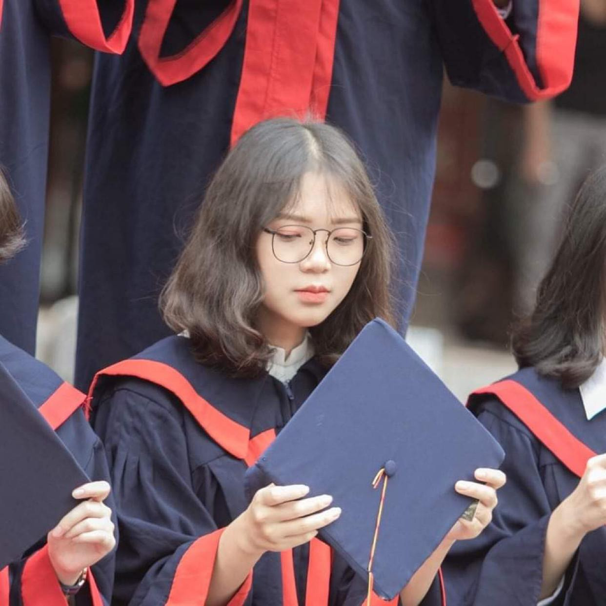 Hương Trà dành một khoảng thời gian để suy ngẫm về chính mình, về quãng thời gian vừa qua của mình và rồi vạch ra một lộ trình để thay đổi bản thân.