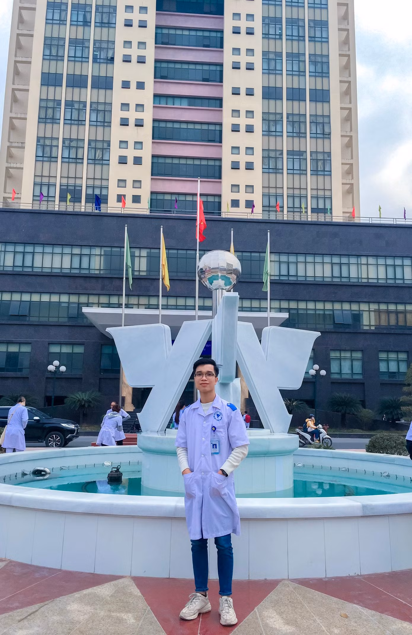 Thân Trọng Tấn hiện là sinh viên chuyên ngành Y khoa năm thứ 4 Trường Đại học Y Dược Thái Bình.