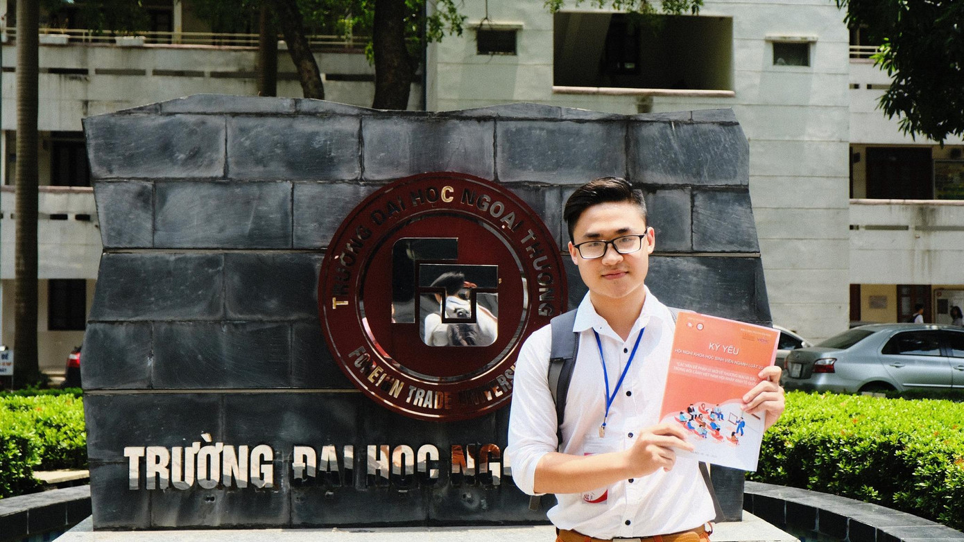 Việt Anh đã có những thành tích nhất định trong thời sinh viên, trong đó có học tập, nghiên cứu khoa học và các hoạt động xã hội, cống hiến cho cộng đồng. Việt Anh đã có những thành tích nhất định trong thời sinh viên, trong đó có học tập, nghiên cứu khoa học và các hoạt động xã hội, cống hiến cho cộng đồng.