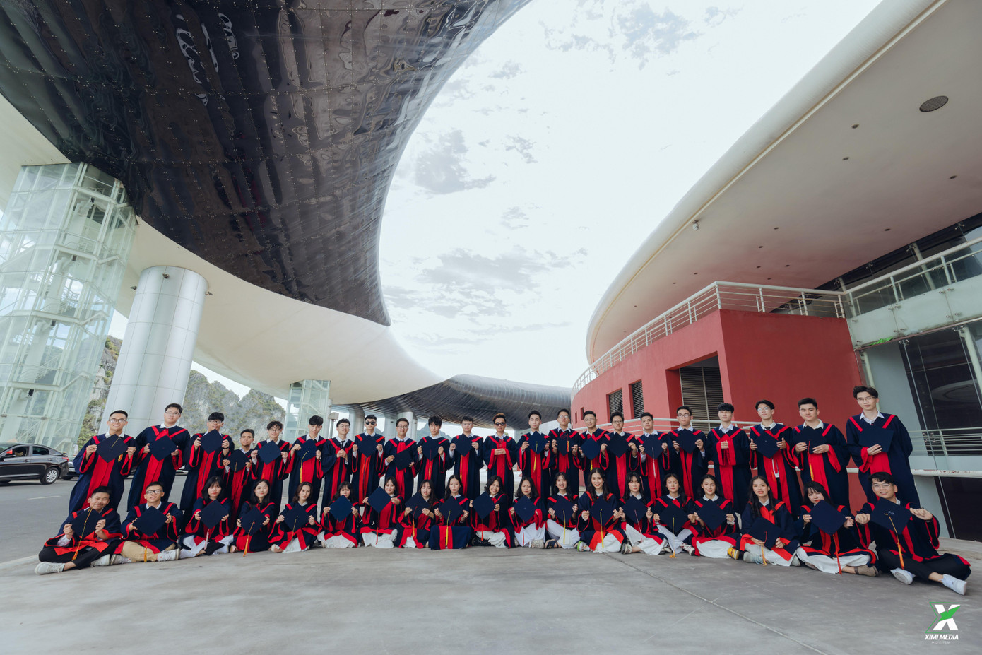 Tập thể 12A6 THPT Hòn Gai năm học 2017-2020.