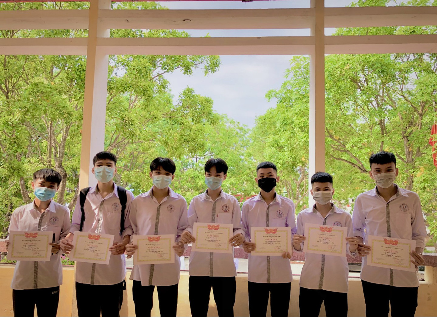 Ngọc Trí luôn có thành tích học tập tốt những năm THPT. Ngọc Trí luôn có thành tích học tập tốt những năm THPT.