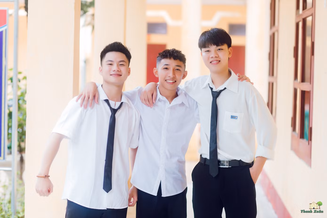 Ngọc Trí và bạn bè.