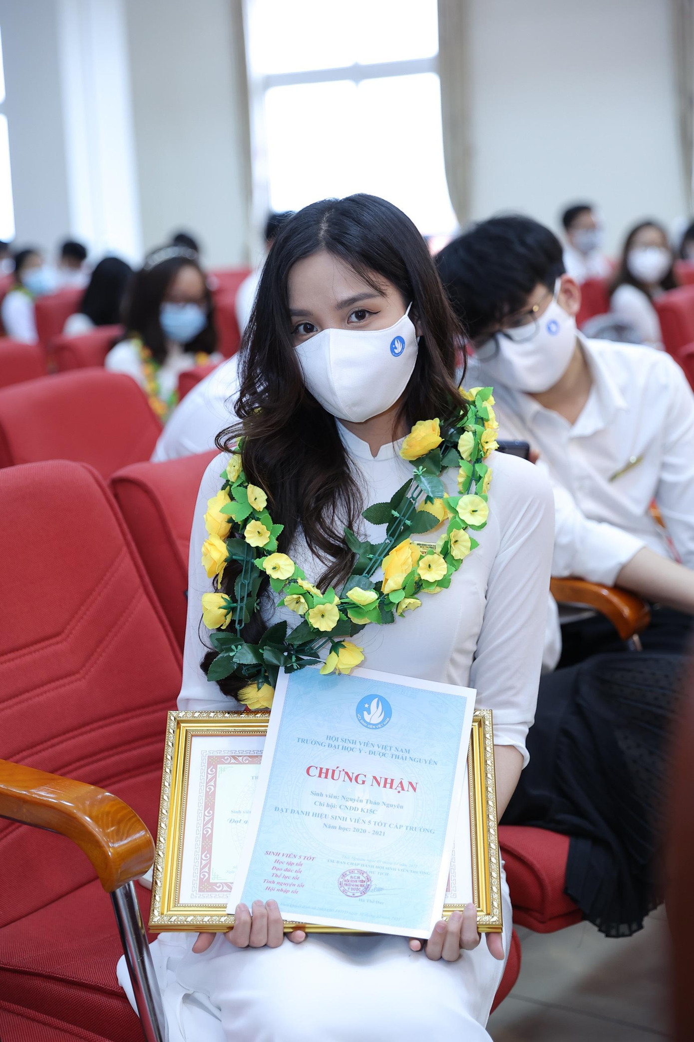 Điều khiến Thảo Nguyên cảm thấy may mắn nhất đó là được trở thành một Cán bộ Đoàn Hội. Hiện, Nguyên cũng đang là Uỷ viên Ban thư ký Hội sinh viên trường.