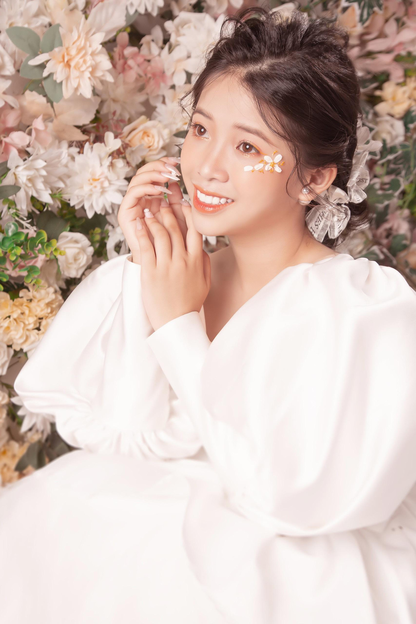 Phương Thảo sinh năm 2002 đang là sinh viên Trường Cao đẳng Dược Trung ương Hải Dương. Phương Thảo sinh năm 2002 đang là sinh viên Trường Cao đẳng Dược Trung ương Hải Dương.