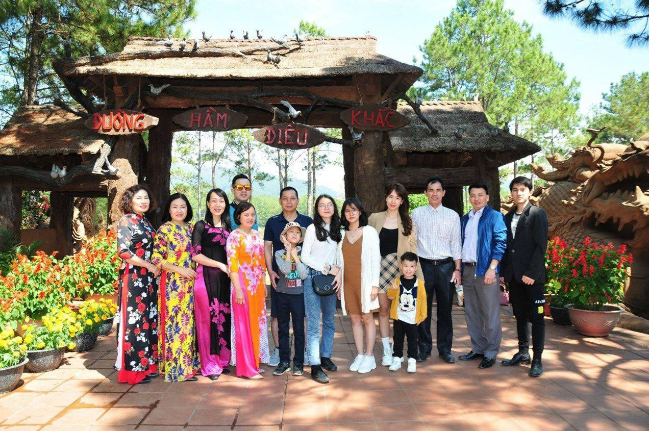 Đại gia đình trong chuyến du lịch Đà Lạt.