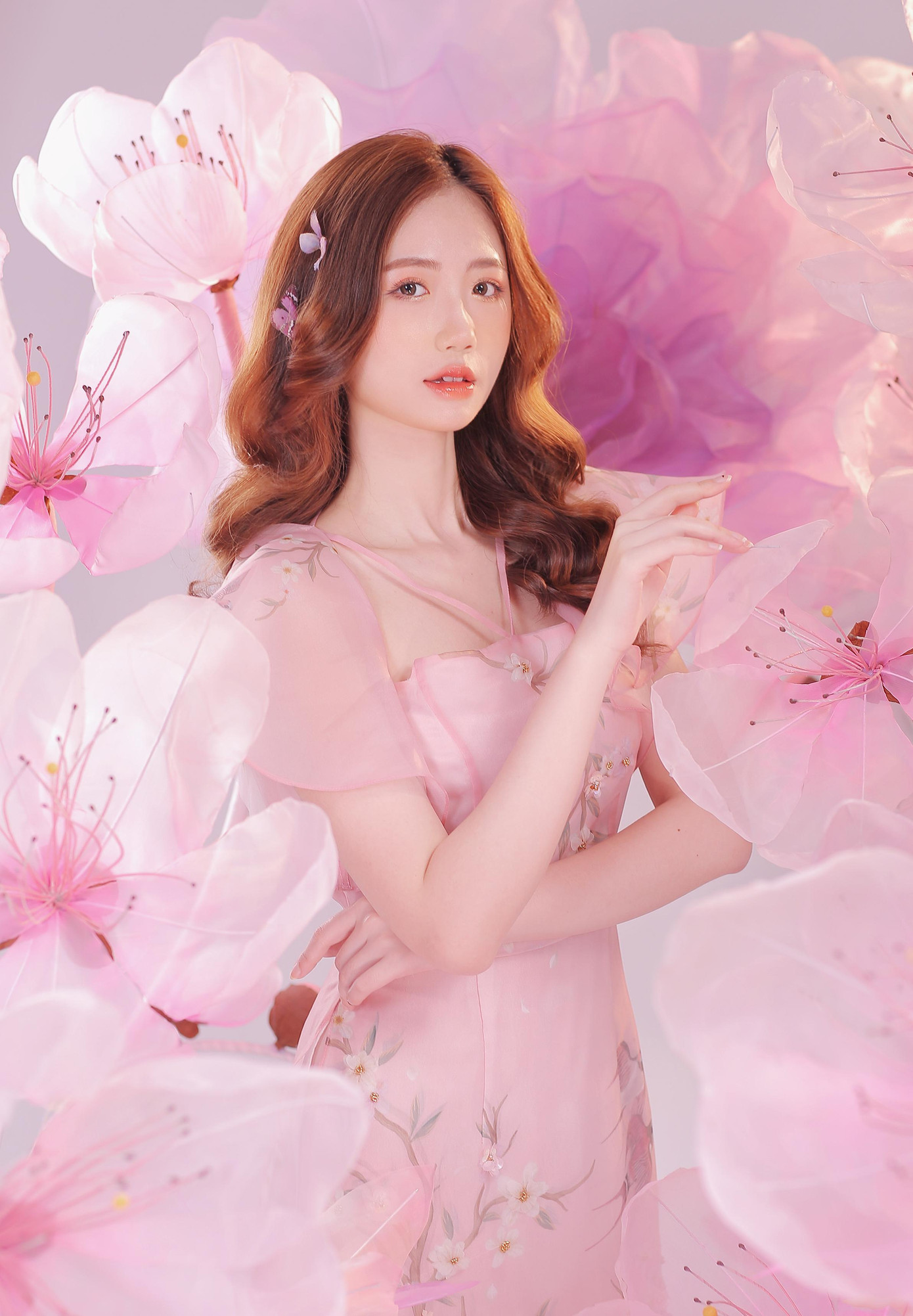 Nữ sinh hy vọng về một năm mới vui vẻ và hạnh phúc. Ảnh: Ngô Văn Long