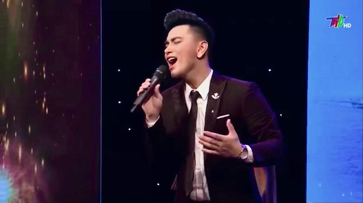 Thiện đang học năm 3 chuyên ngành thanh nhạc Học viện Âm nhạc Quốc gia Việt Nam.