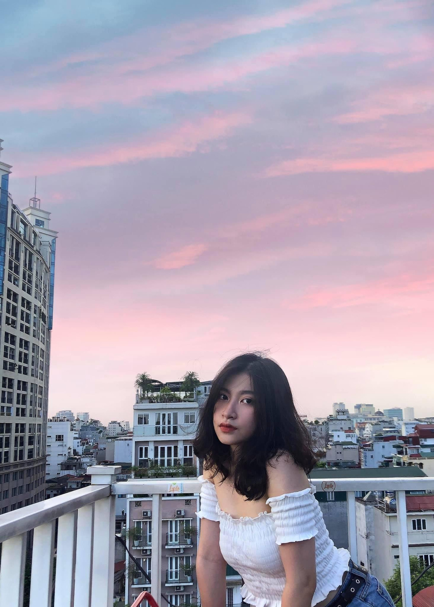 Đã có thời điểm cô gái suy sụp nhất, mọi sinh hoạt cá nhân đều phải phụ thuộc vào gia đình