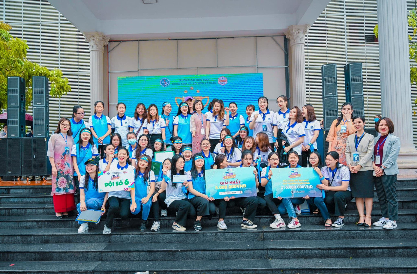 Huyền Chi làm BTC tổ chức thành công chương trình rèn nghề cho sinh viên ngành Kế toán.