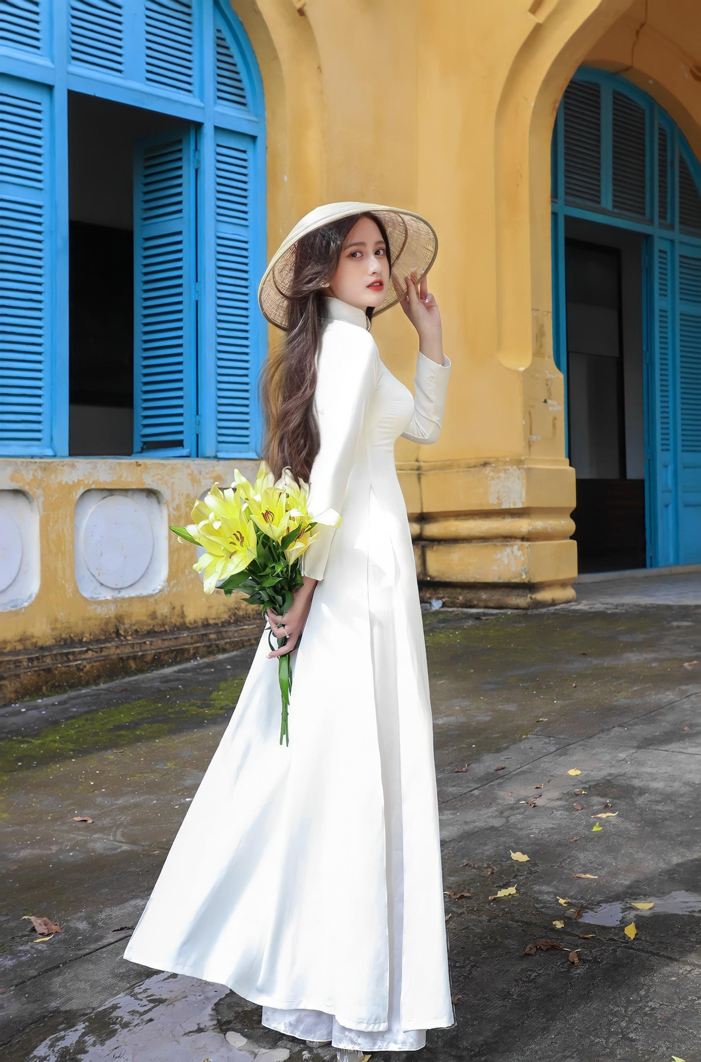 Sở hữu nhan sắc ngọt ngào, trong veo, bên cạnh công việc học, Phương Yên còn được biết đến là một gương mặt mẫu ảnh khá quen thuộc.