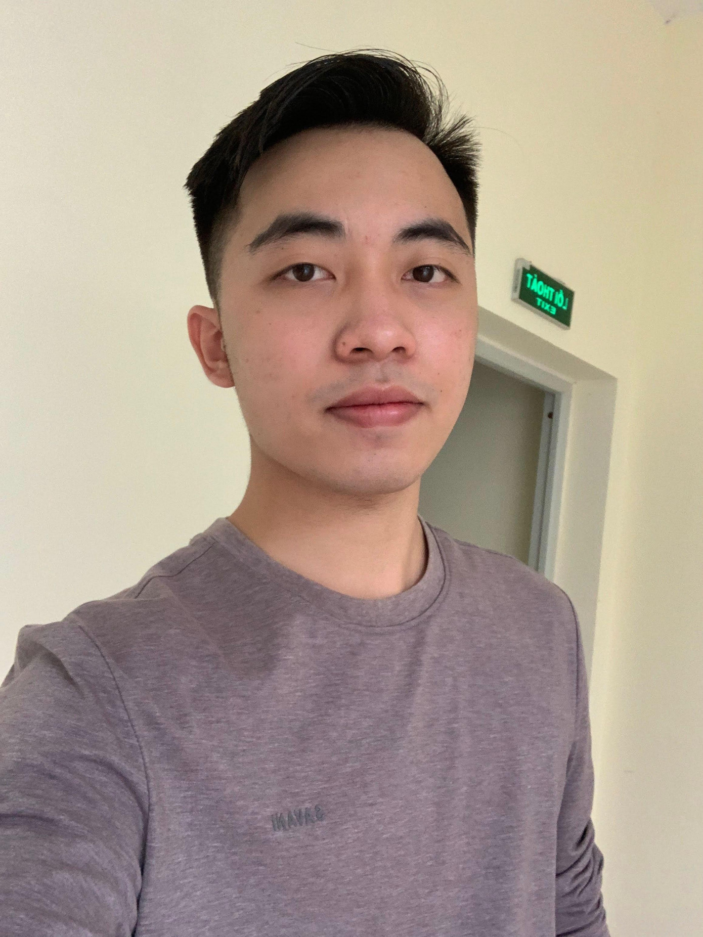 Hoàng Duy Hải (sinh năm 2002) sinh ra và lớn lên tại quê hương Nam Đàn (Nghệ An), ước mơ trở thành một Dược sĩ.