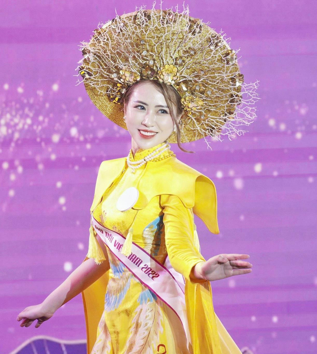 Tại cuộc thi Hoa hậu áo dài Việt Nam 2022, Nhật Anh xuất sắc đoạt danh hiệu Người đẹp Thời trang. Tại cuộc thi Hoa hậu áo dài Việt Nam 2022, Nhật Anh xuất sắc đoạt danh hiệu Người đẹp Thời trang.