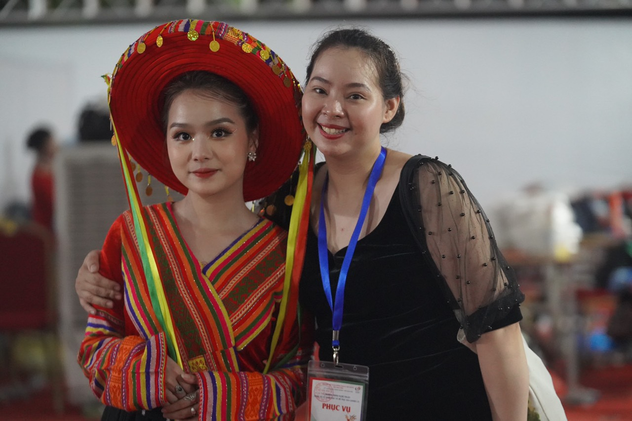 Chị Thanh tham gia nhiều chương trình thực tế. Chị Thanh tham gia nhiều chương trình thực tế.