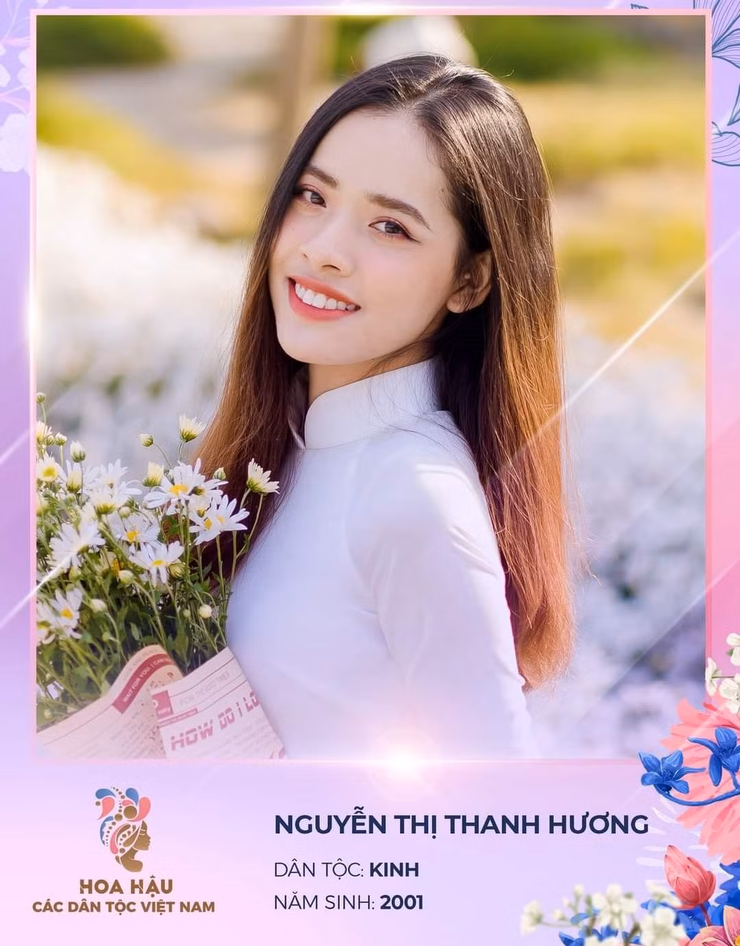 Thanh Hương trong cuộc thi ảnh online tại Hoa hậu các Dân tộc Việt Nam 2022. Cô sinh năm 2001, sở hữu chiều cao 1m71, nặng 49kg, số đo 3 vòng 81-60-87.