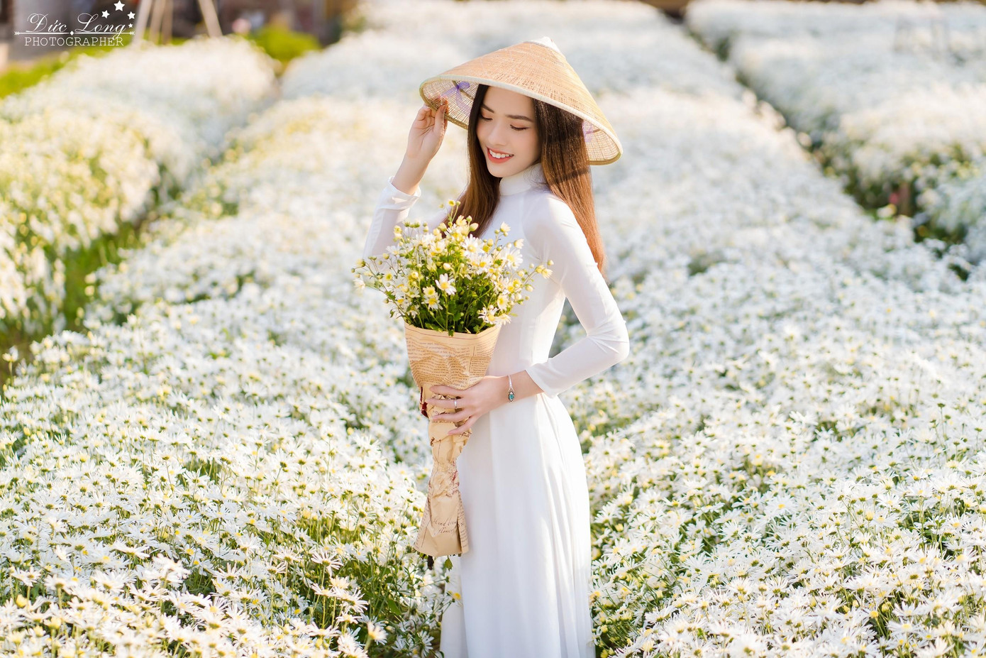 Thanh Hương có 12 năm liền là Học sinh giỏi và từng đạt giải Ba thành phố Cuộc thi Vận dụng kiến thức liên môn để giải quyết các tình huống thực tiễn.