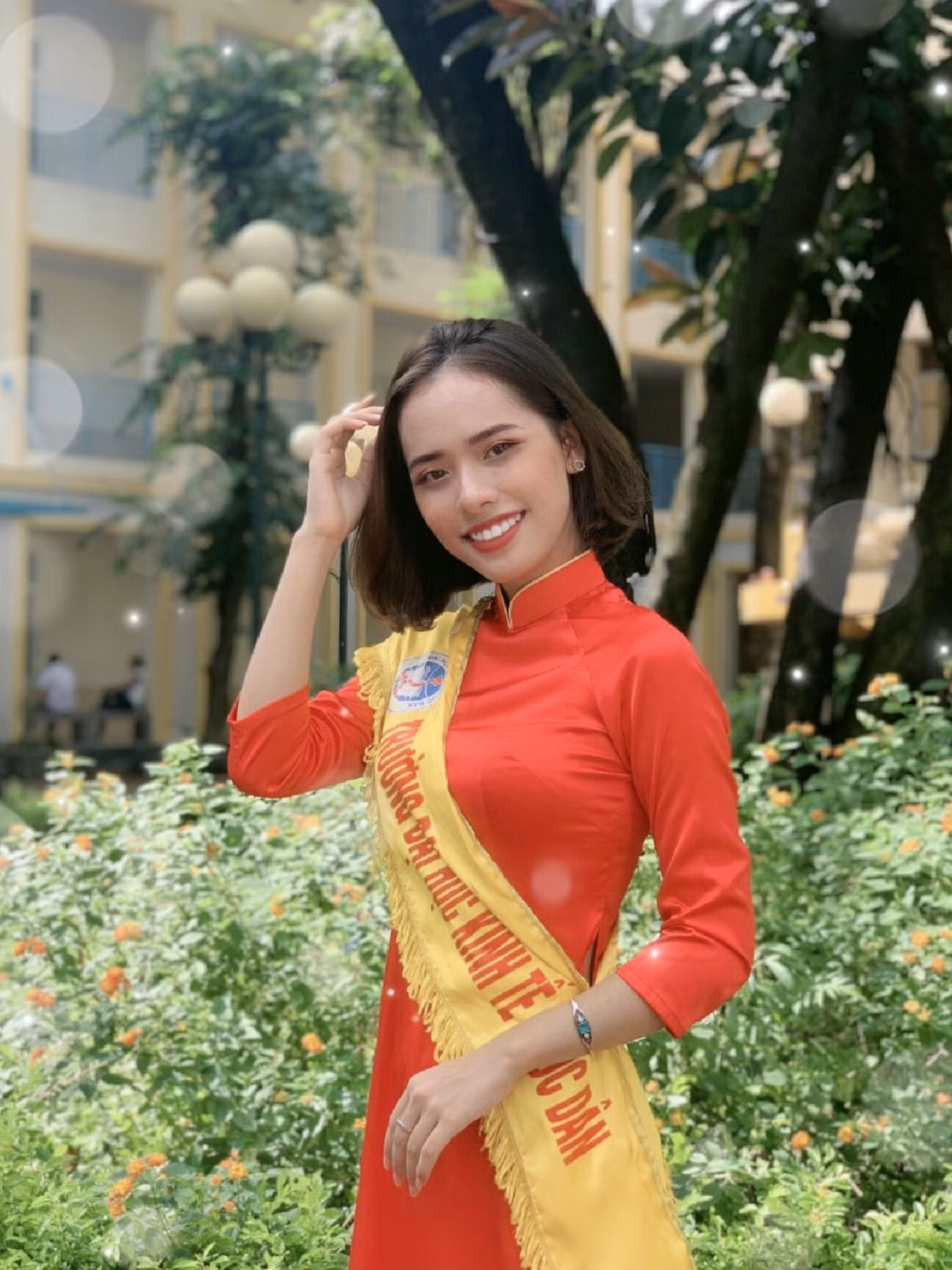 Thanh Hương hiện là thành viên Ban Nhân sự của Đội Lễ tân - Trường Đại học Kinh tế Quốc dân.