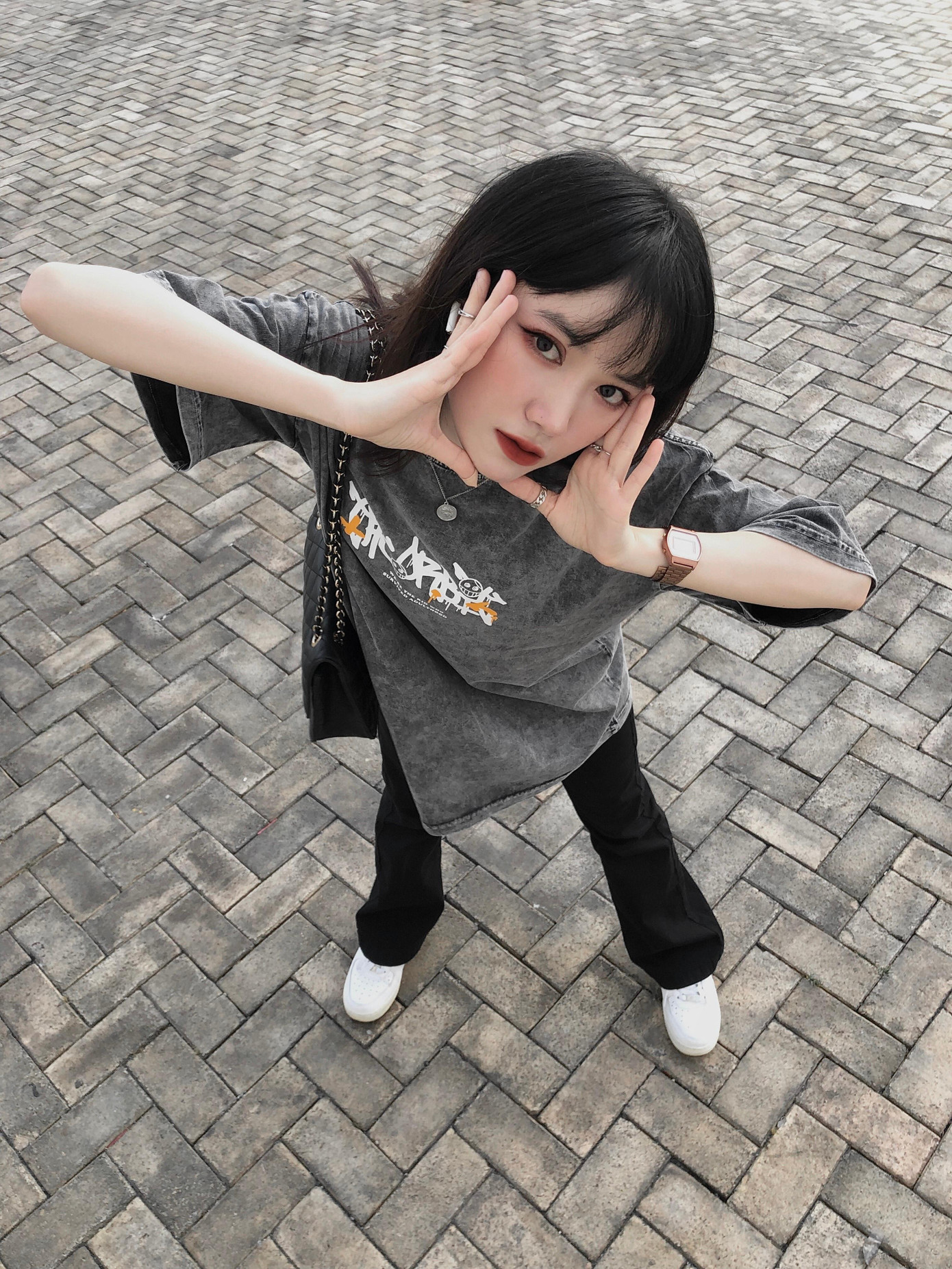 Nguyễn Thùy Dương (sinh năm 1997, quê Cà Mau) hiện đang là người mẫu ảnh tự do.