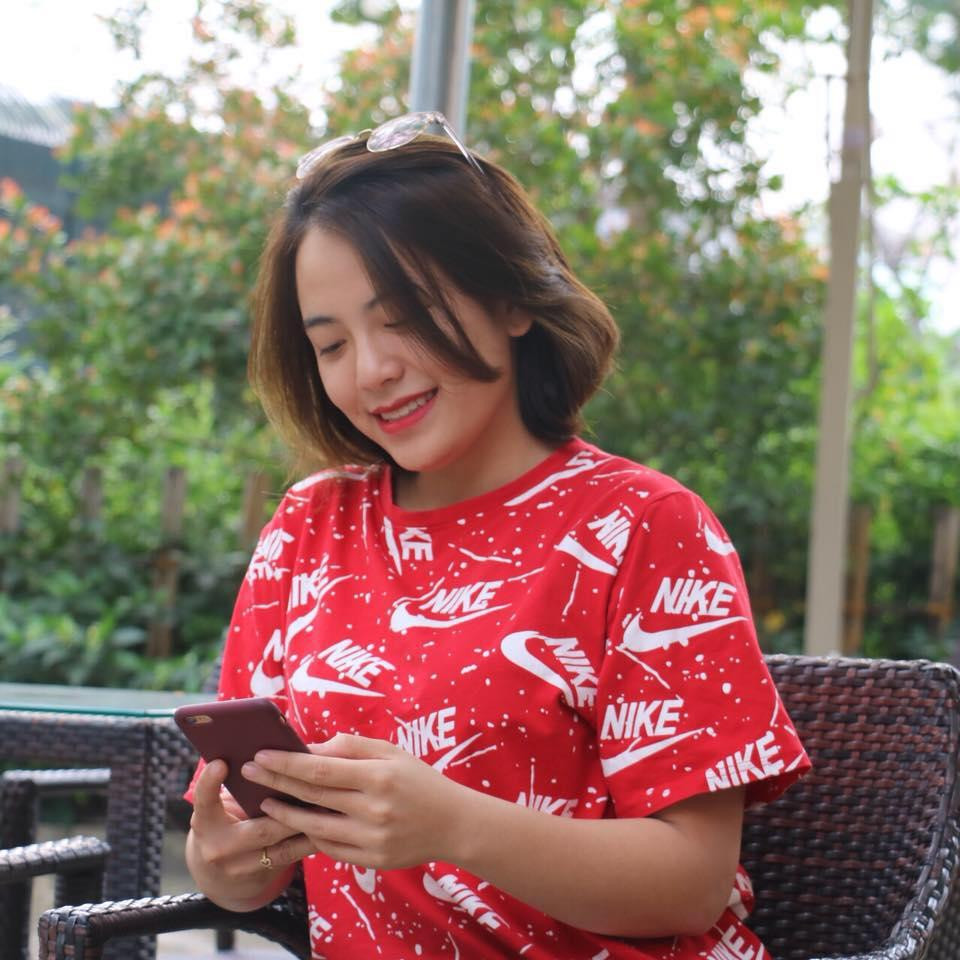 Phương Thảo thường chủ động xin làm thêm công việc liên quan đến ngành học bản thân. Phương Thảo thường chủ động xin làm thêm công việc liên quan đến ngành học bản thân.