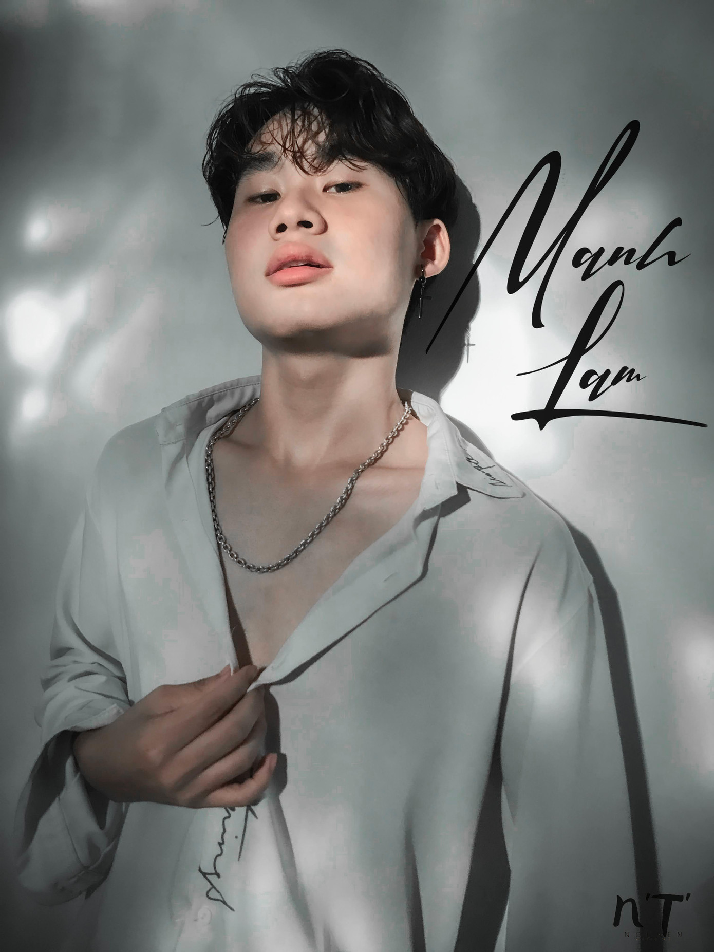 Quàng Mạnh Lâm hay còn được mọi người biết đến với nghệ danh là JaySee (sinh năm 2001). Quàng Mạnh Lâm hay còn được mọi người biết đến với nghệ danh là JaySee (sinh năm 2001).