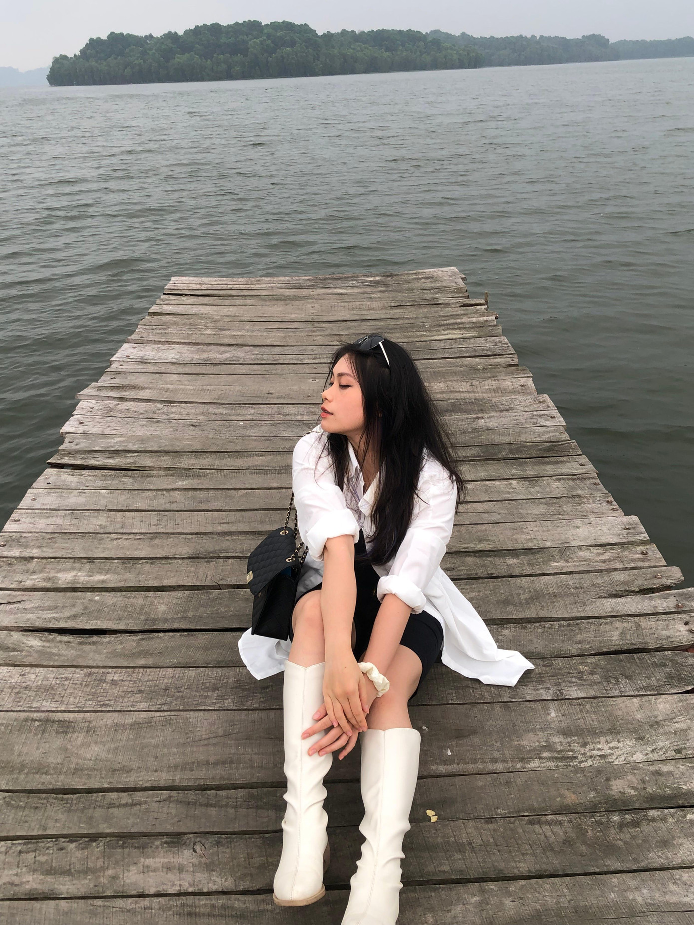 Dân dần Thùy Dương nhận ra những khiếm khuyết trở thành những điểm đặc biệt. Dân dần Thùy Dương nhận ra những khiếm khuyết trở thành những điểm đặc biệt.