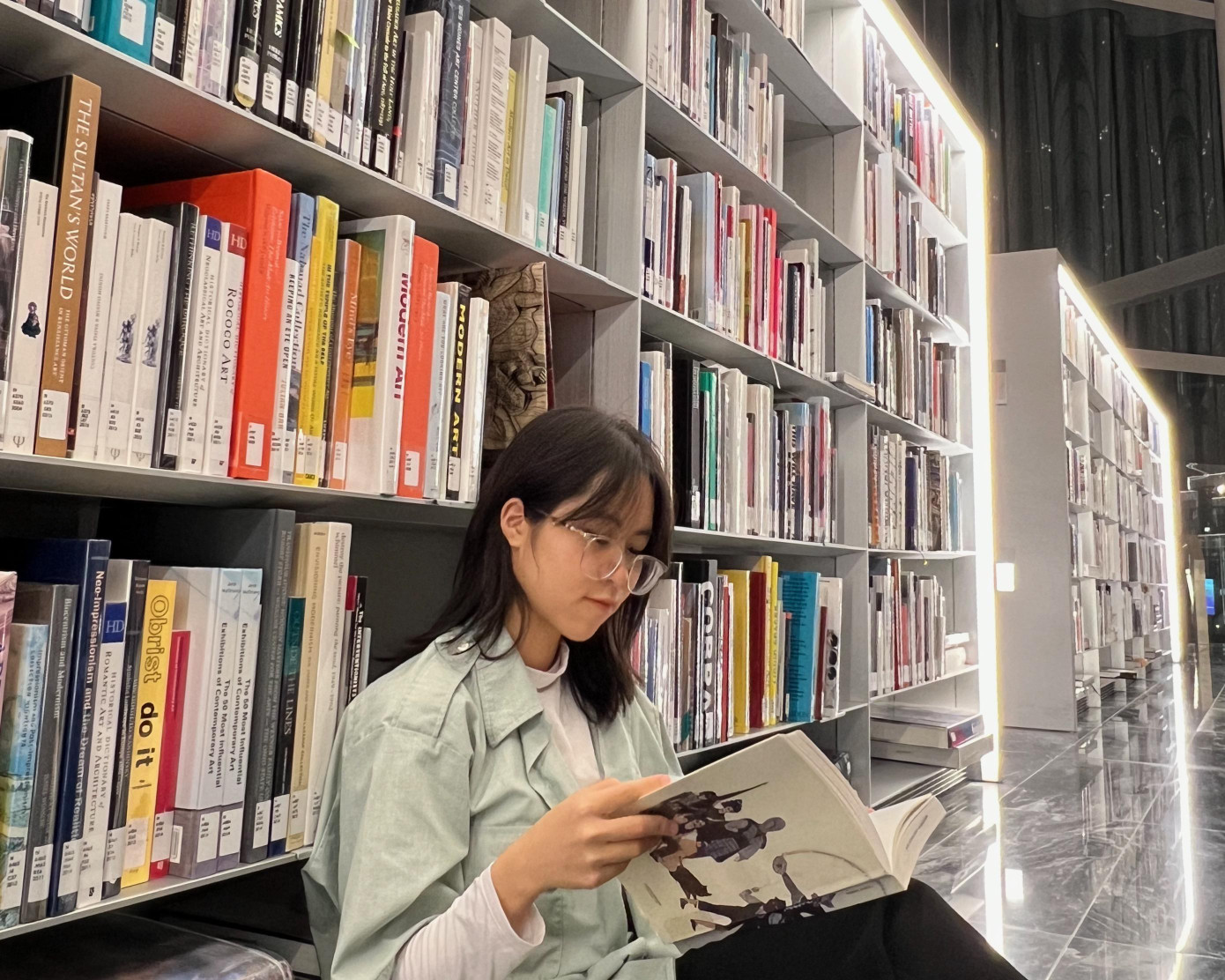 Lan Anh tại Thư viện Quốc gia Qatar.