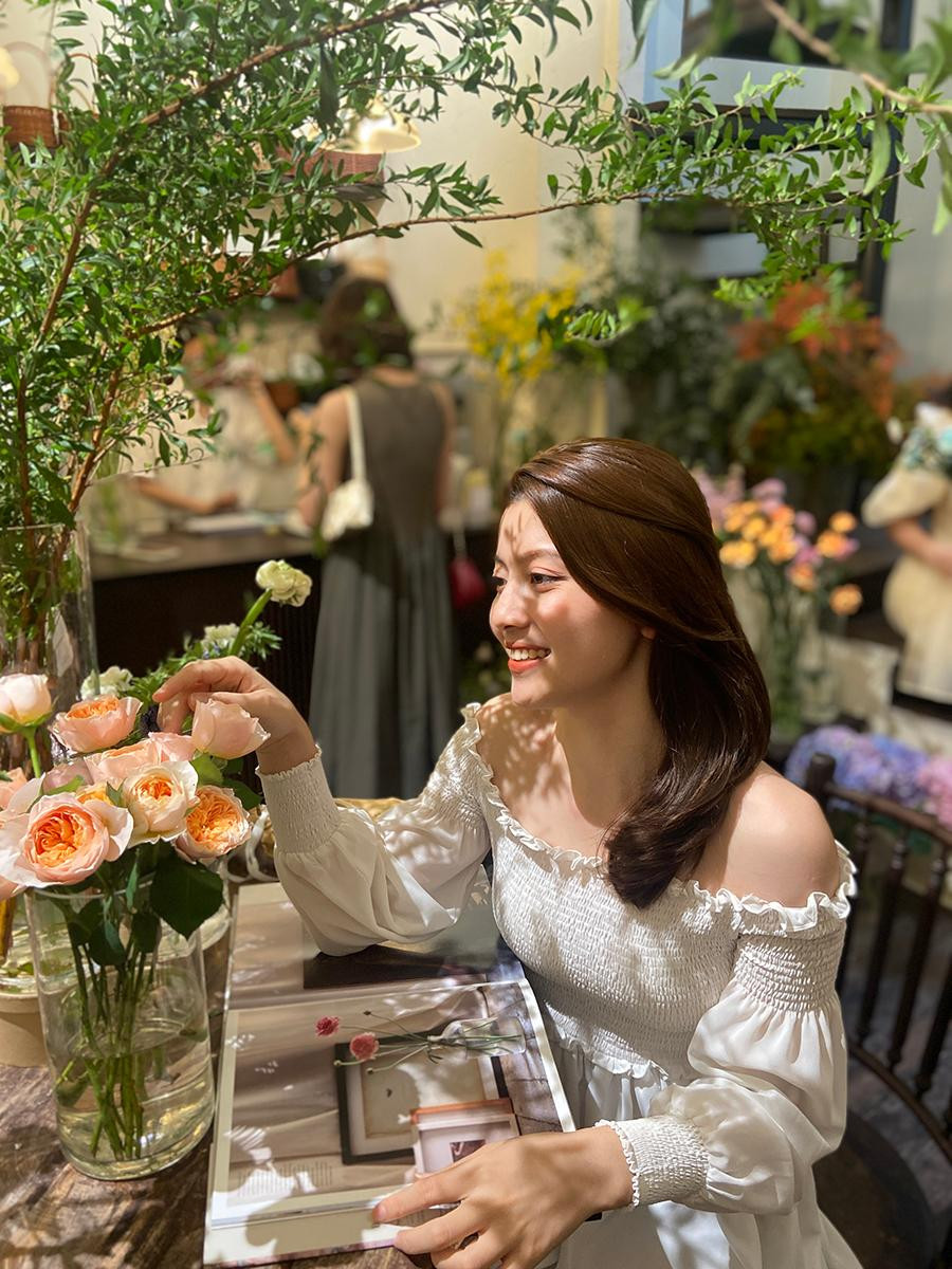 Các công tác tình nguyện ở trường đã cho Loan được nhiều trải nghiệm quý giá, các kỹ năng và ý thức được tầm quan trọng, ý nghĩa của ngành học đối với cộng đồng.