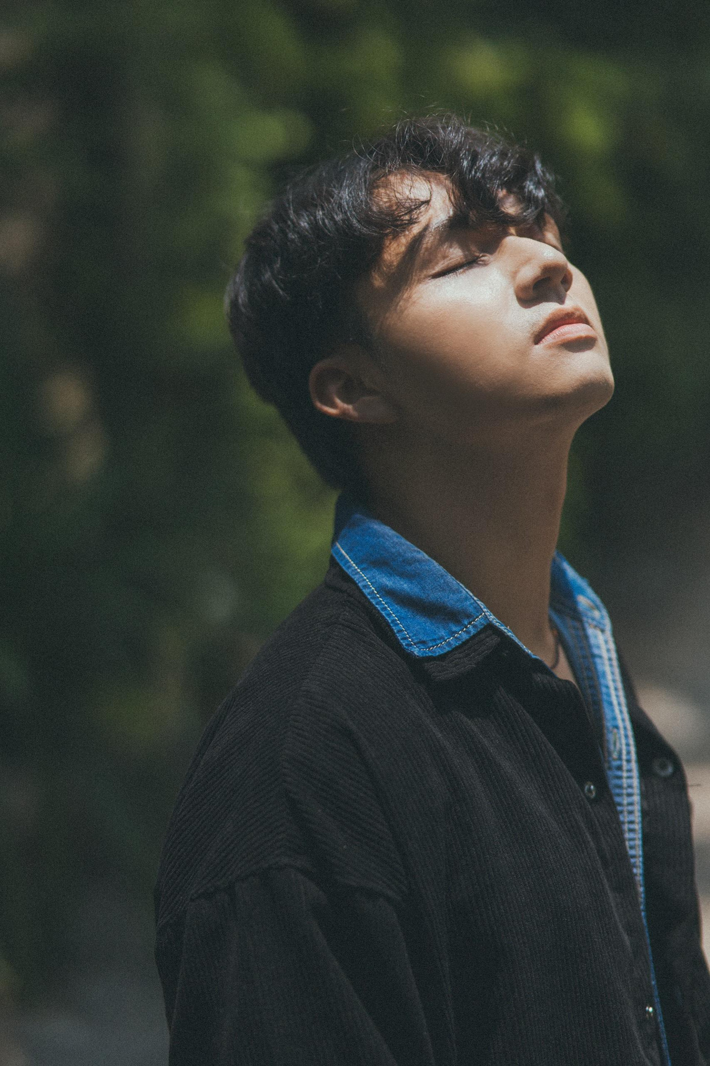 Mạnh đã khá khó khăn trong việc quên đi những kí ức năm xưa.