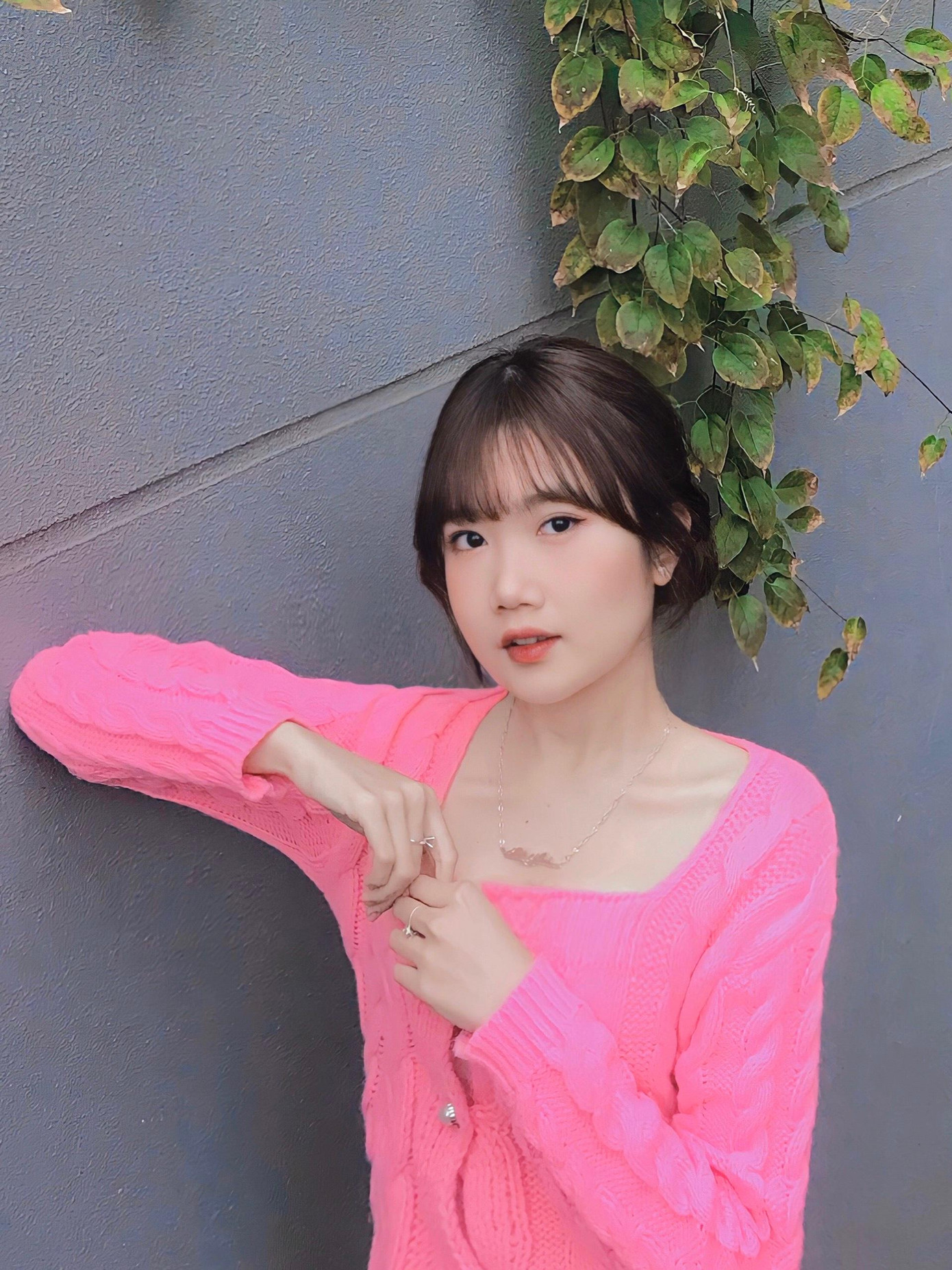 "Hạnh phúc là khi ta được trải nghiệm cuộc sống, dành sự nhiệt huyết vào điều ta làm." "Hạnh phúc là khi ta được trải nghiệm cuộc sống, dành sự nhiệt huyết vào điều ta làm."