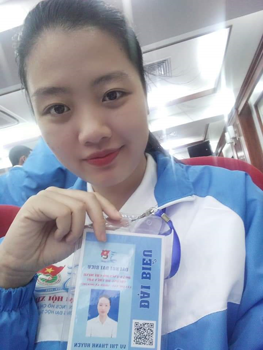 Thanh Huyền cũng dành nhiều niềm đam mê với cuộc thi Olympic Toán học và Hóa học, giành được những kết quả nhất định. Thanh Huyền cũng dành nhiều niềm đam mê với cuộc thi Olympic Toán học và Hóa học, giành được những kết quả nhất định.