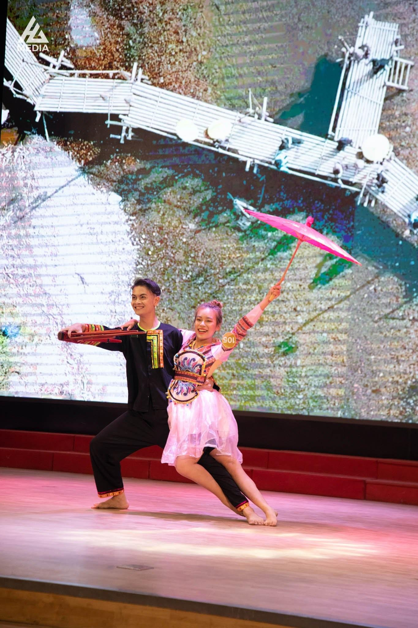 Hình ảnh thí sinh Phạm Huy Thành. Hình ảnh thí sinh Phạm Huy Thành.