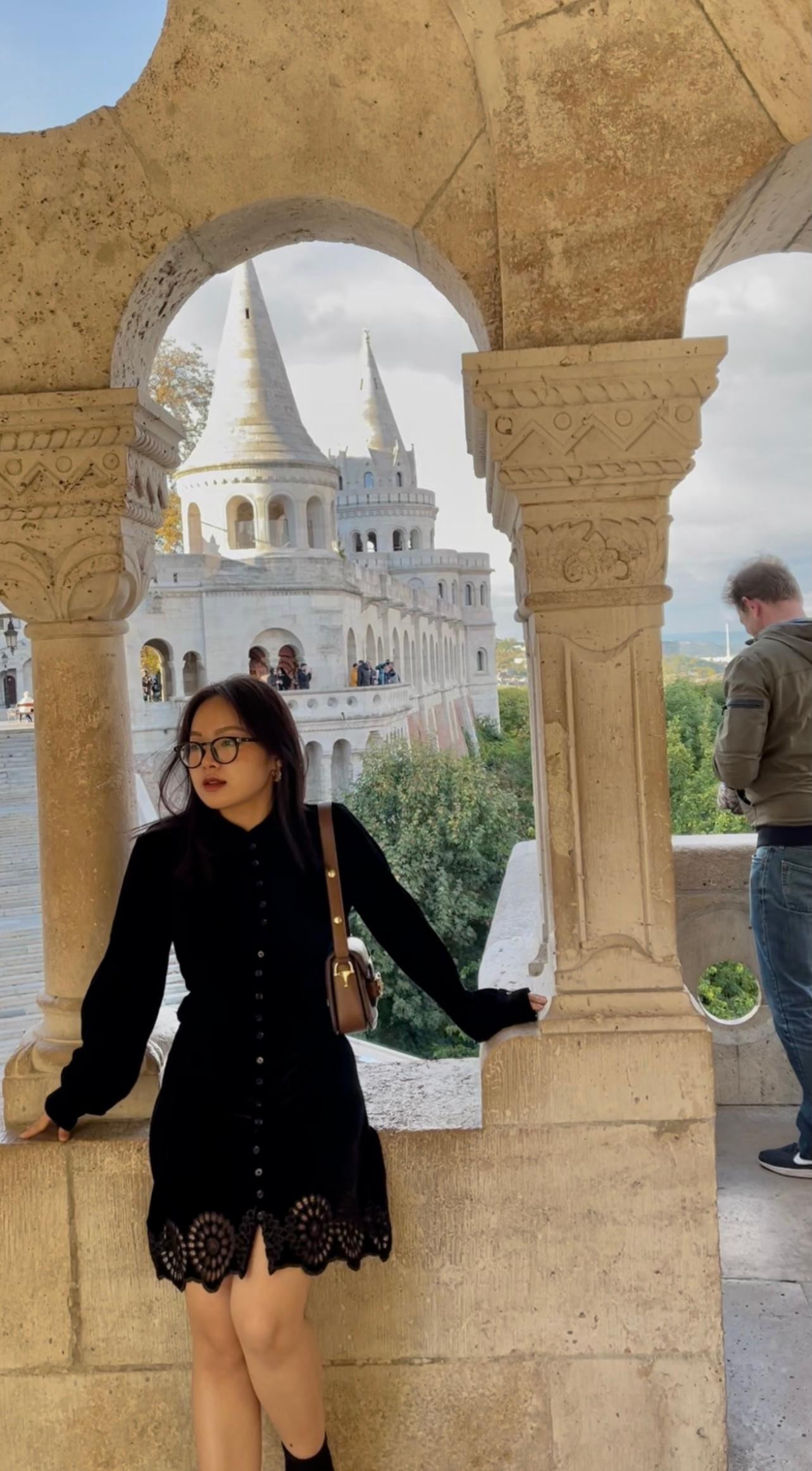 Lan Anh trong chuyến du lịch tại Budapest, Hungary. Lan Anh trong chuyến du lịch tại Budapest, Hungary.