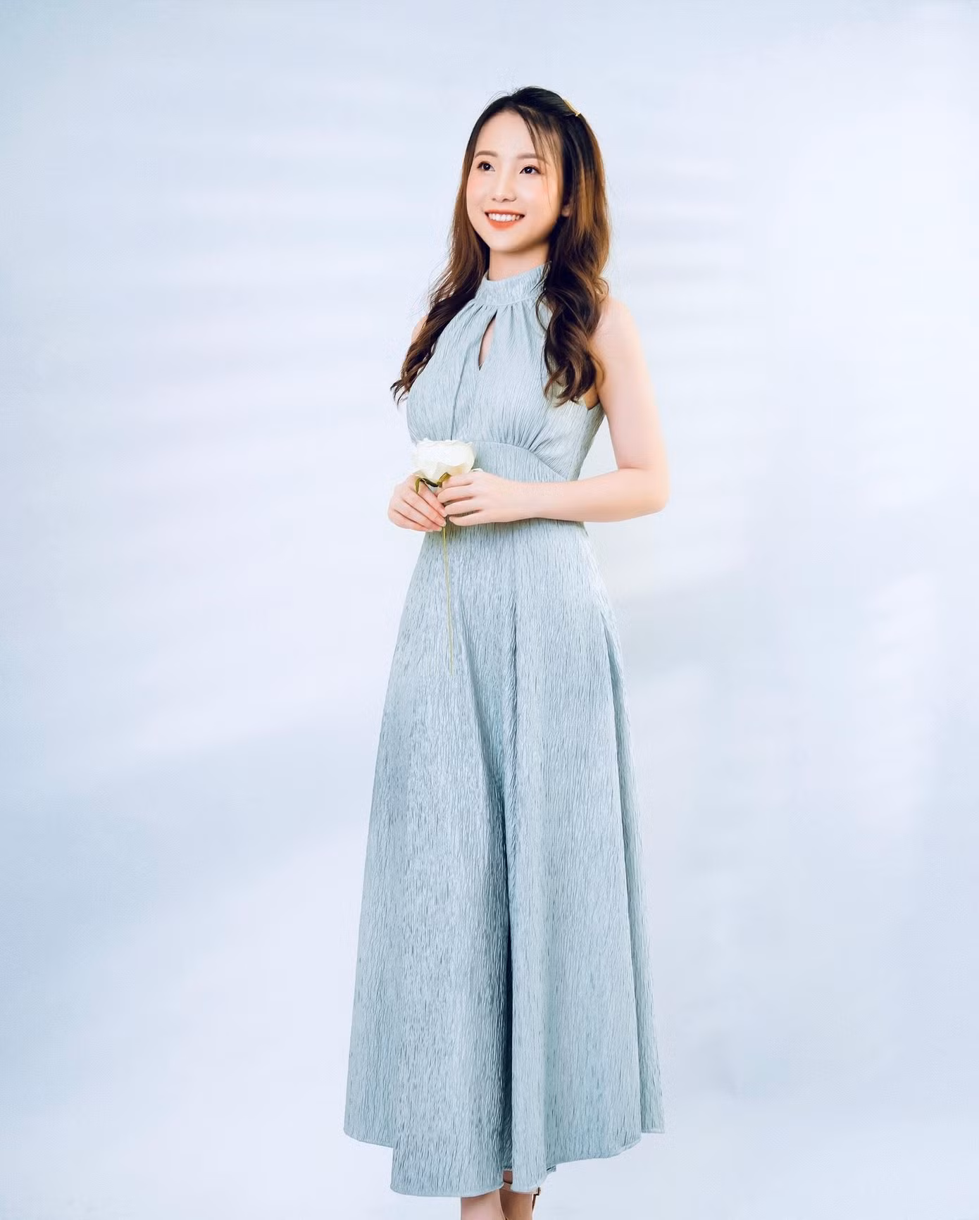 Quan điểm sống của Trà: "Chúng ra sinh ra không được lựa chọn tên tuổi hay quê quán nhưng có thể lựa chọn cách sống cho riêng mình, và mình lựa chọn cho mình tuổi trẻ đầy những trải nghiệm thú vị."