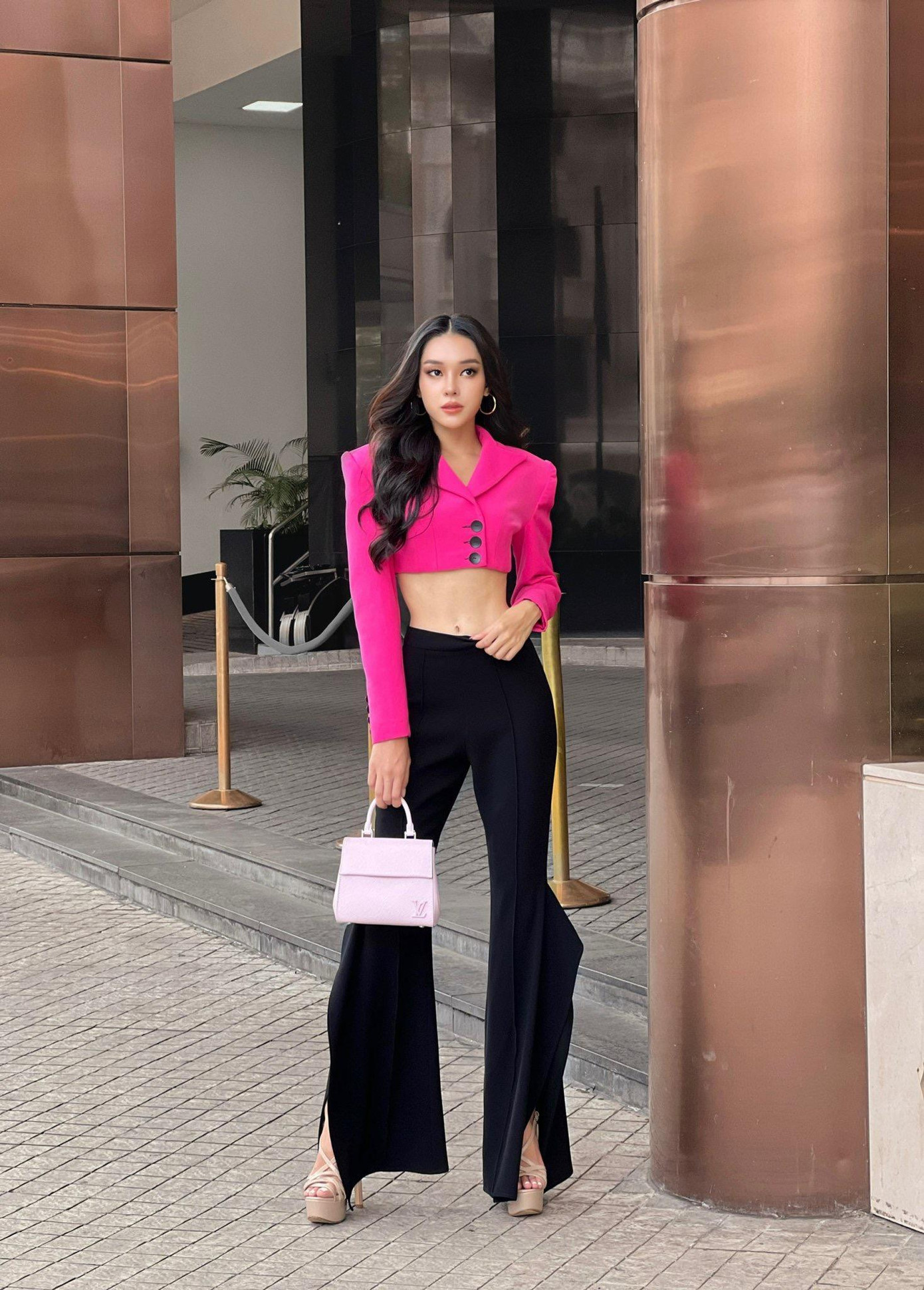 Lê Thị Hồng Hạnh luôn tâm niệm rằng “Cái gì có trong đầu thì sẽ có trên tay”. Lê Thị Hồng Hạnh luôn tâm niệm rằng “Cái gì có trong đầu thì sẽ có trên tay”.