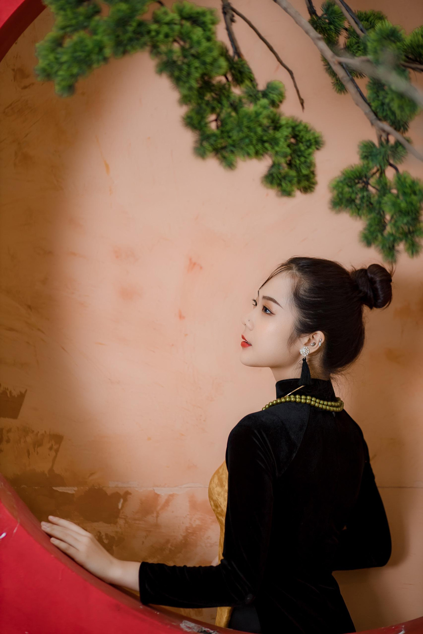 Tú Ngọc hiện là sinh viên Quản trị và Kinh doanh - Đại học Quốc gia Hà Nội. Tú Ngọc hiện là sinh viên Quản trị và Kinh doanh - Đại học Quốc gia Hà Nội.