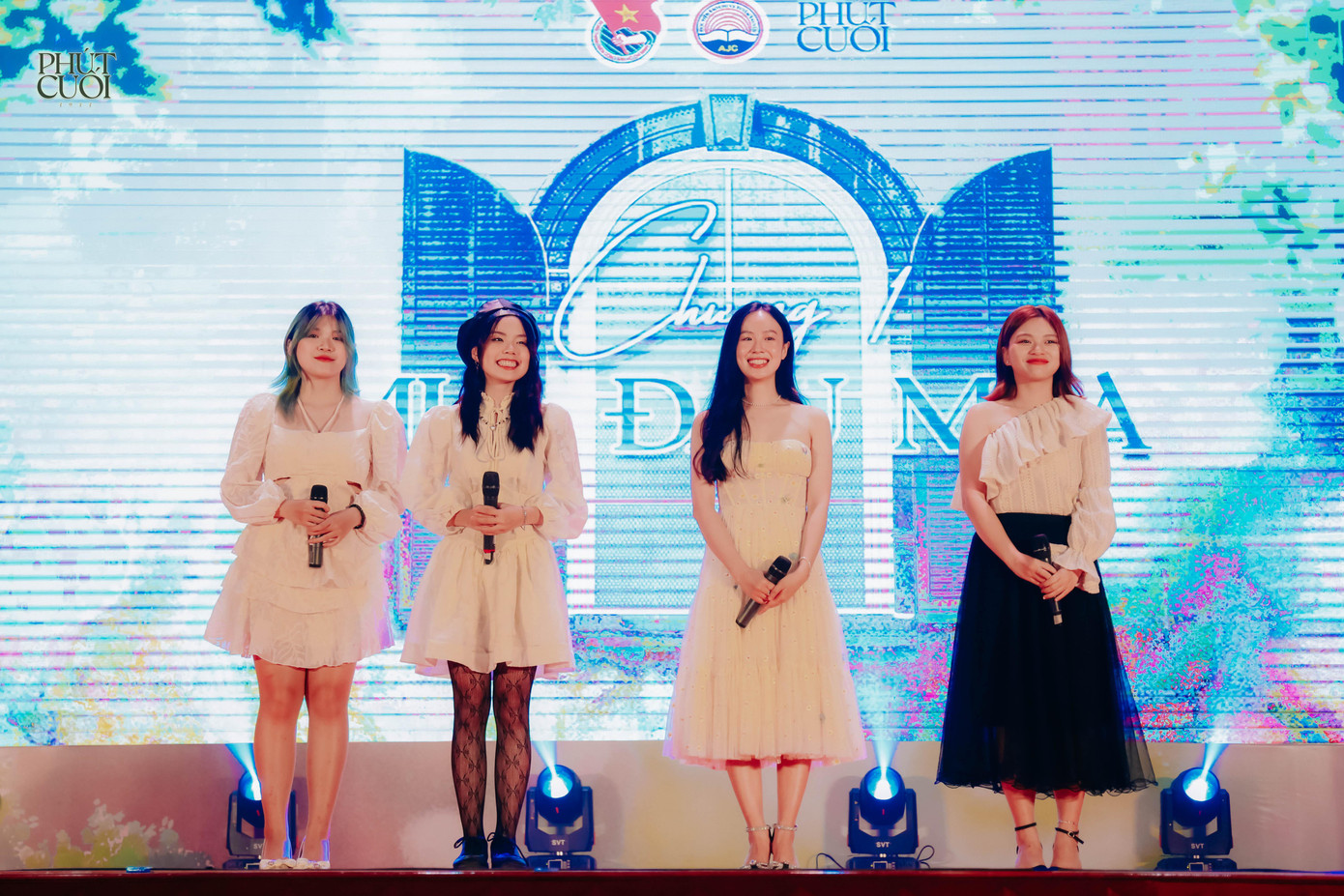 Sinh viên Báo chí hoá thành Orange, AMEE trên sân khấu 'Phút Cuối 2022' ảnh 1