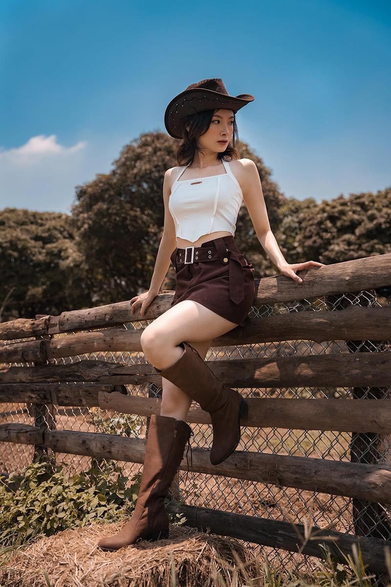 Xuân Anh cho rằng, không chỉ riêng kiến thức, việc rèn luyện thể thao, chăm sóc bản thân cũng là một điều vô cùng cần thiết. Xuân Anh cho rằng, không chỉ riêng kiến thức, việc rèn luyện thể thao, chăm sóc bản thân cũng là một điều vô cùng cần thiết.