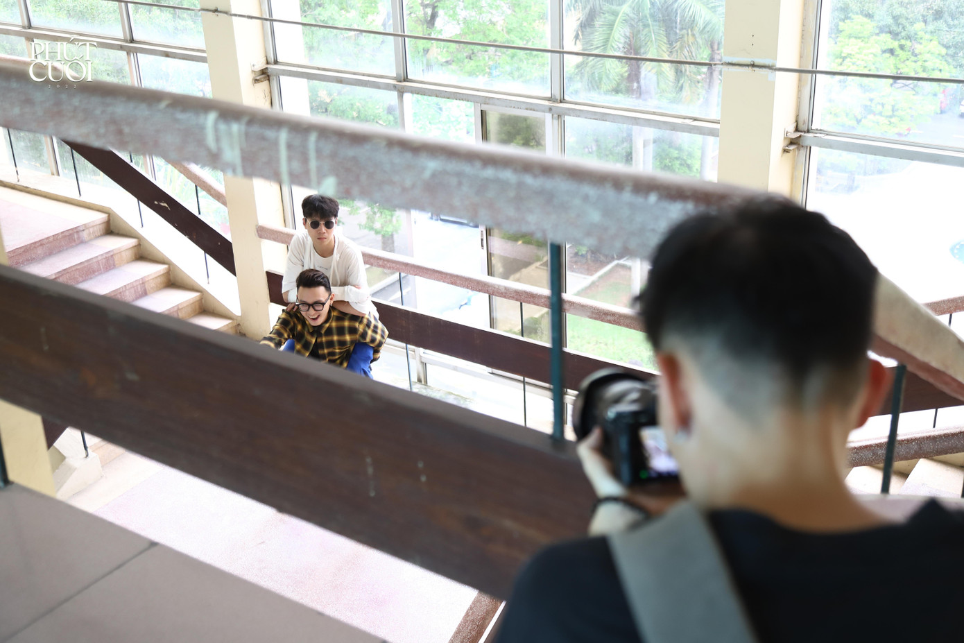 Công tác chuẩn bị bộ ảnh được thực hiện hết sức tỉ mỉ và công phu. Công tác chuẩn bị bộ ảnh được thực hiện hết sức tỉ mỉ và công phu.