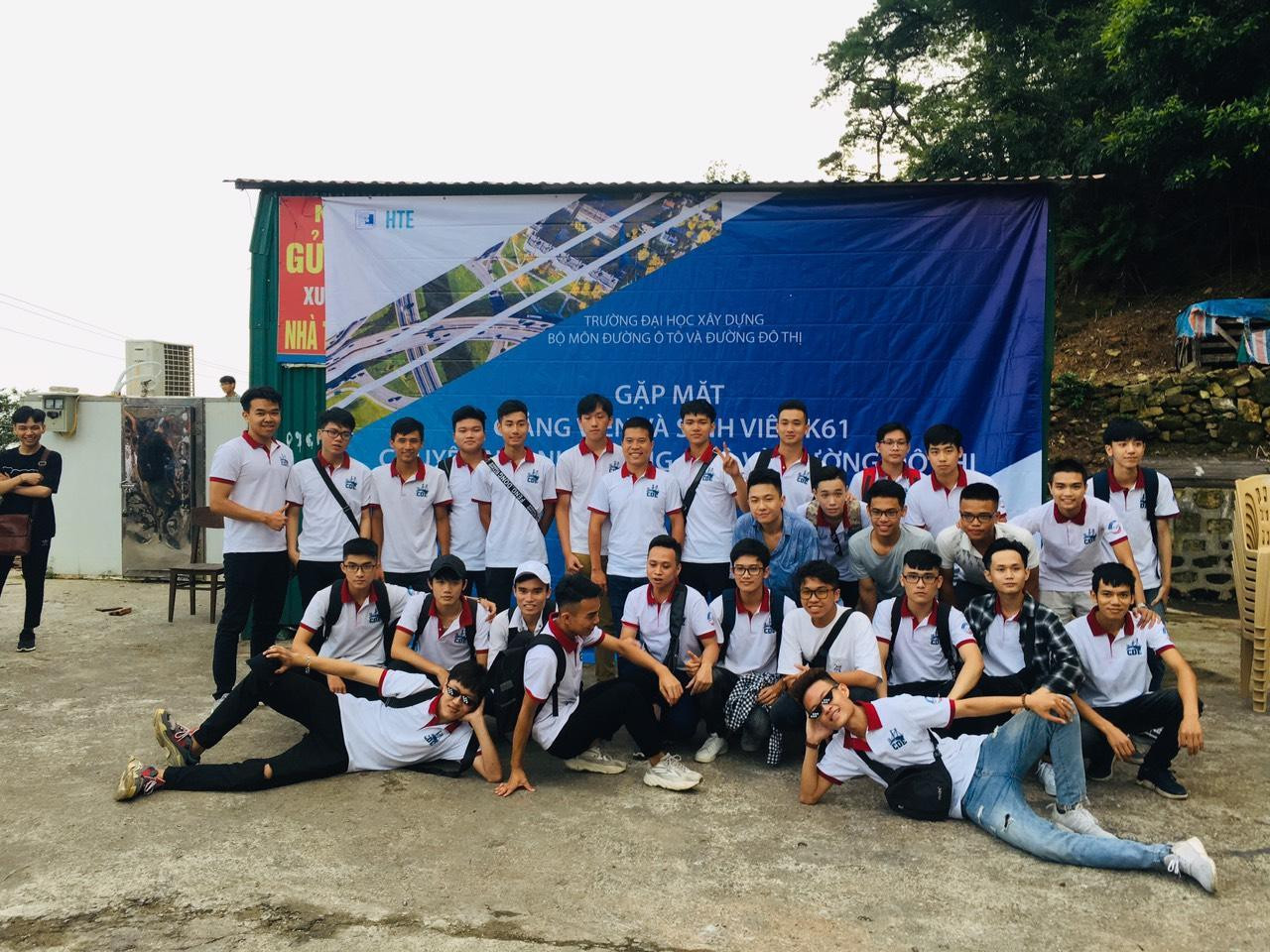 Anh chia sẻ: “Nếu cho tôi một điểm tựa, tôi sẽ nhấc bổng trái đất lên. Thật may mắn khi mình có một điểm tựa vững chắc đó là thầy cô, bạn bè và đặc biệt là bố mẹ." Anh chia sẻ: “Nếu cho tôi một điểm tựa, tôi sẽ nhấc bổng trái đất lên. Thật may mắn khi mình có một điểm tựa vững chắc đó là thầy cô, bạn bè và đặc biệt là bố mẹ."