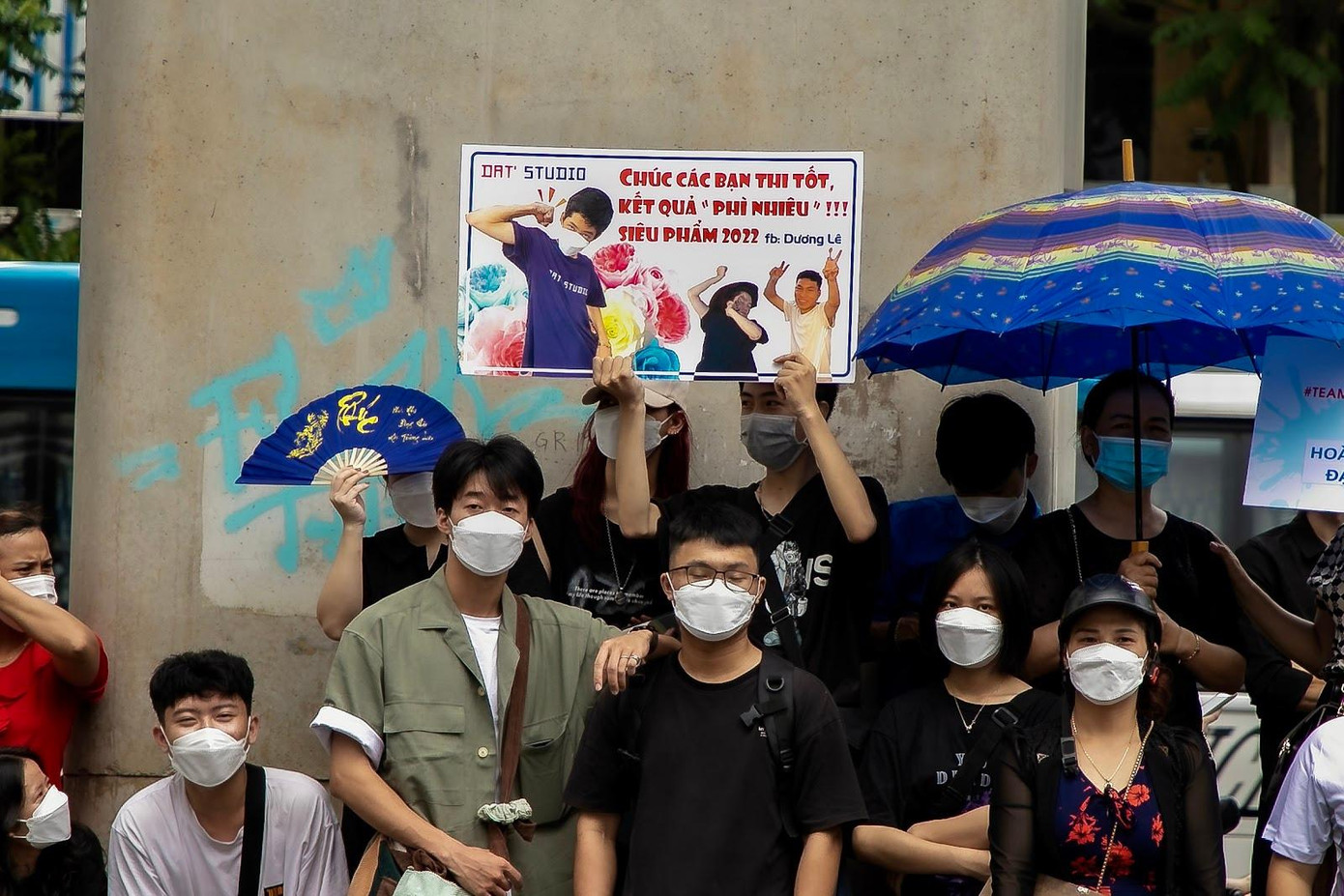 Lời chúc dí dỏm “Chúc bạn thi tốt. Kết quả “phì nhiêu”. Siêu phẩm 2022” khiến ai nấy đều bật cười thích thú.