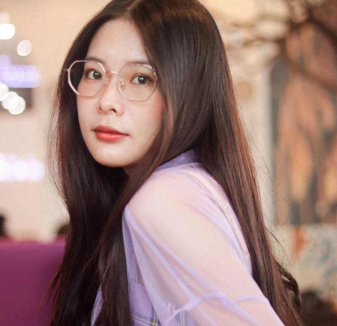 Dương Thị Hồng Nhung - thủ khoa đầu ra trường Đại học Công nghiệp và Đại học Khoa học Kỹ thuật Quảng Tây, tỉnh Quảng Tây, Trung Quốc. Dương Thị Hồng Nhung - thủ khoa đầu ra trường Đại học Công nghiệp và Đại học Khoa học Kỹ thuật Quảng Tây, tỉnh Quảng Tây, Trung Quốc.