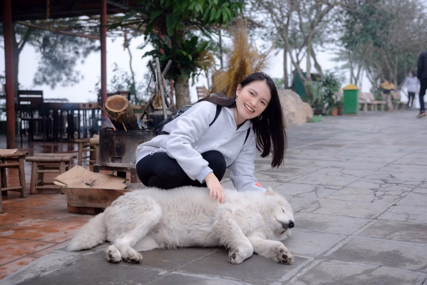 Nguyễn Thùy Linh với nụ cười trong sáng và tinh thần nhiệt huyết của người trẻ. Ảnh: NVCC
