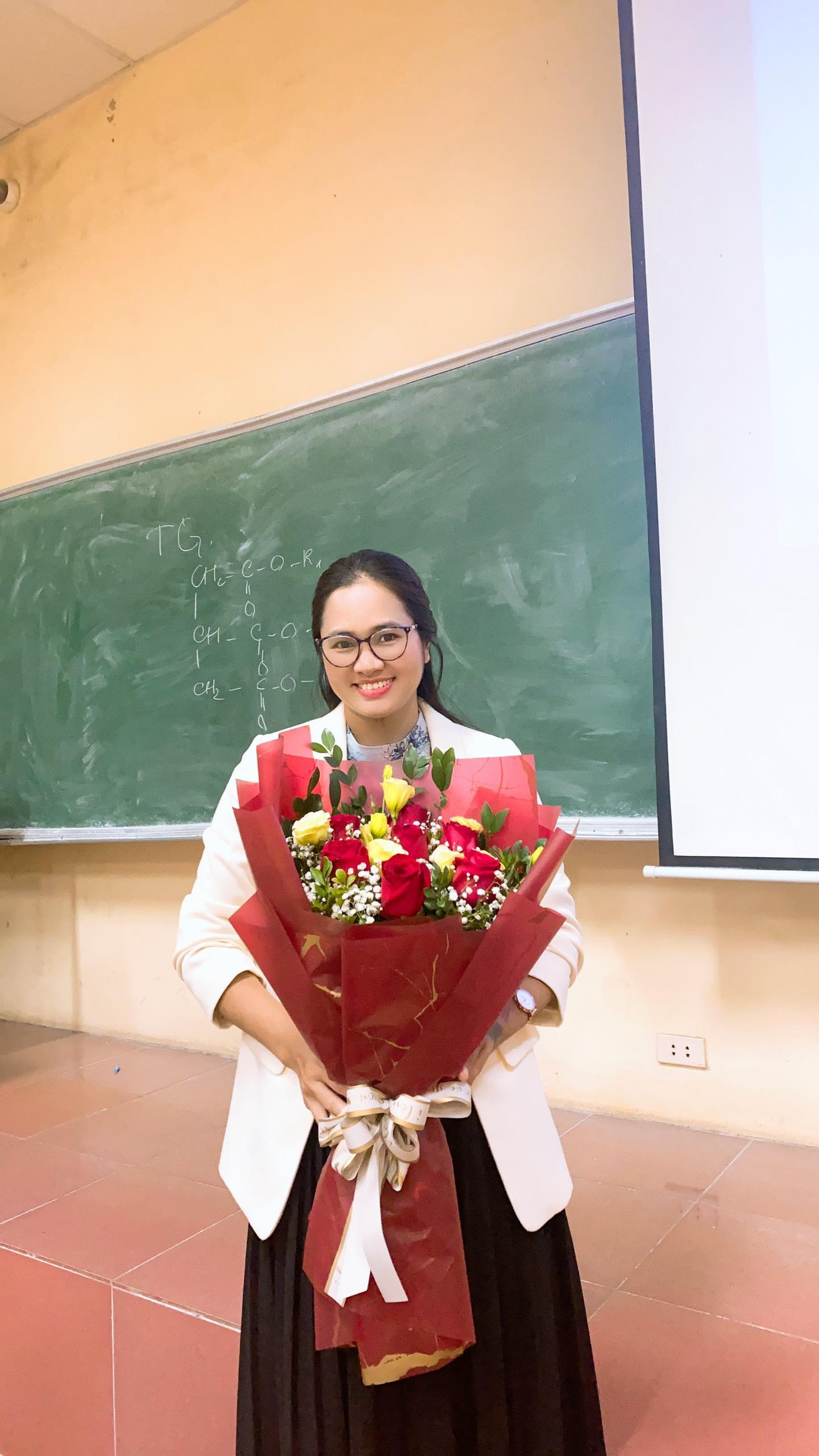 Tiến sĩ Cao Thị Huệ là giảng viên Bộ môn Công nghệ sinh học thuộc Khoa Hóa và Môi trường Trường Đại học Thủy lợi. Tiến sĩ Cao Thị Huệ là giảng viên Bộ môn Công nghệ sinh học thuộc Khoa Hóa và Môi trường Trường Đại học Thủy lợi.