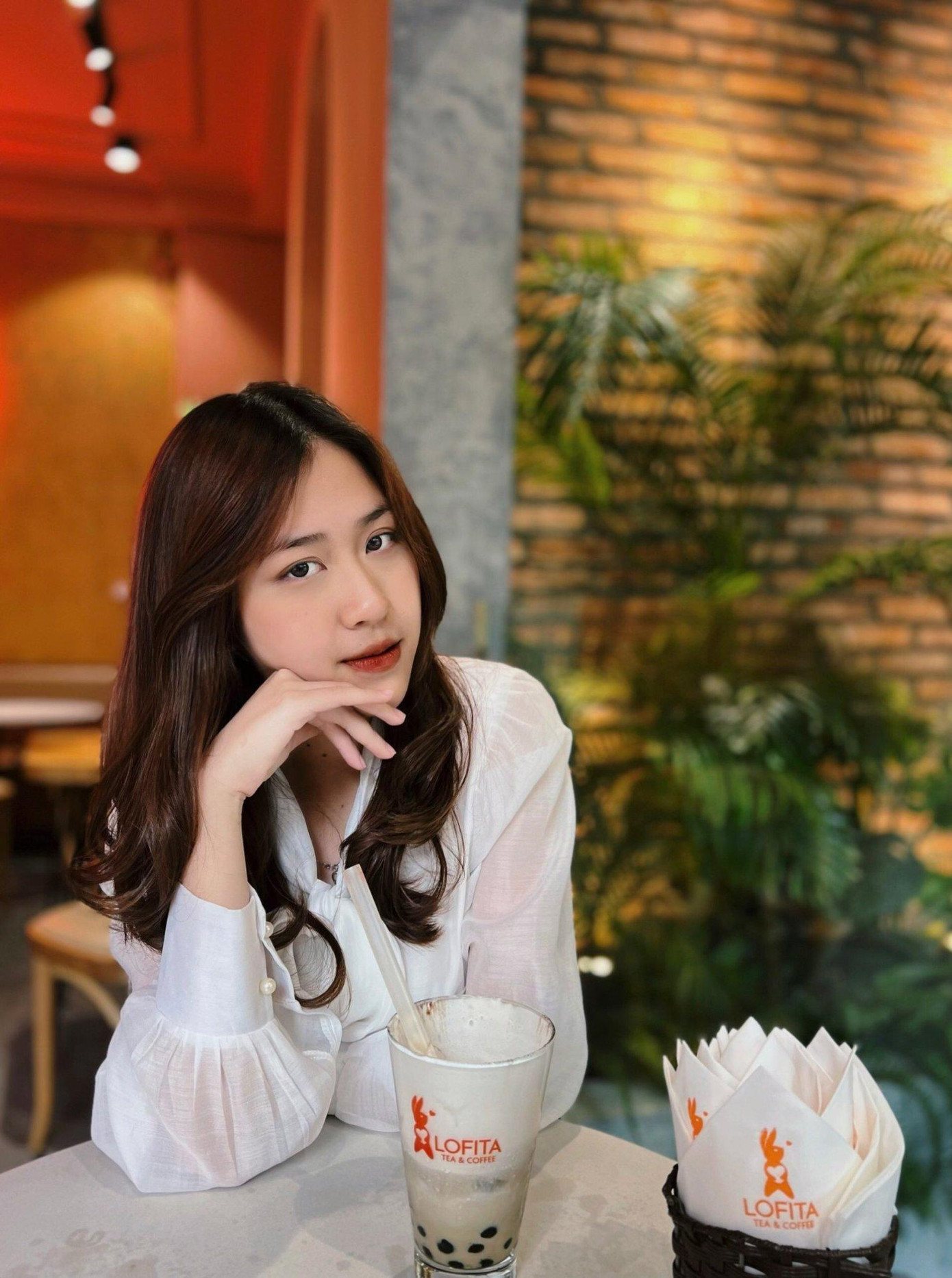 Ngọc Phương - sinh năm 2003 hiện đang là sinh viên năm nhất ngành Luật quốc tế của Học viện Ngoại giao.