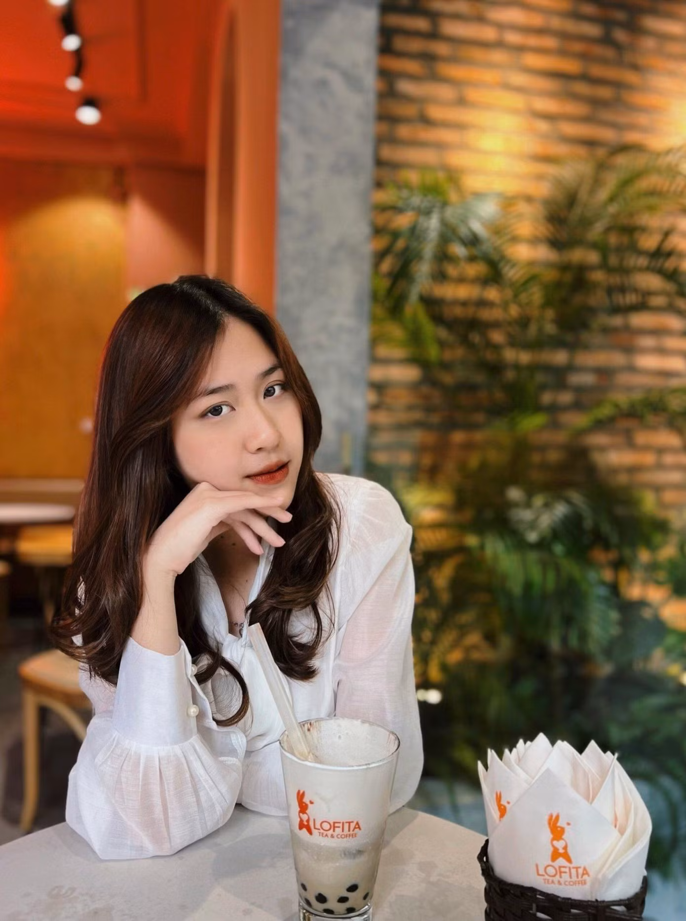 Ngọc Phương - sinh năm 2003 hiện đang là sinh viên năm nhất ngành Luật quốc tế của Học viện Ngoại giao.