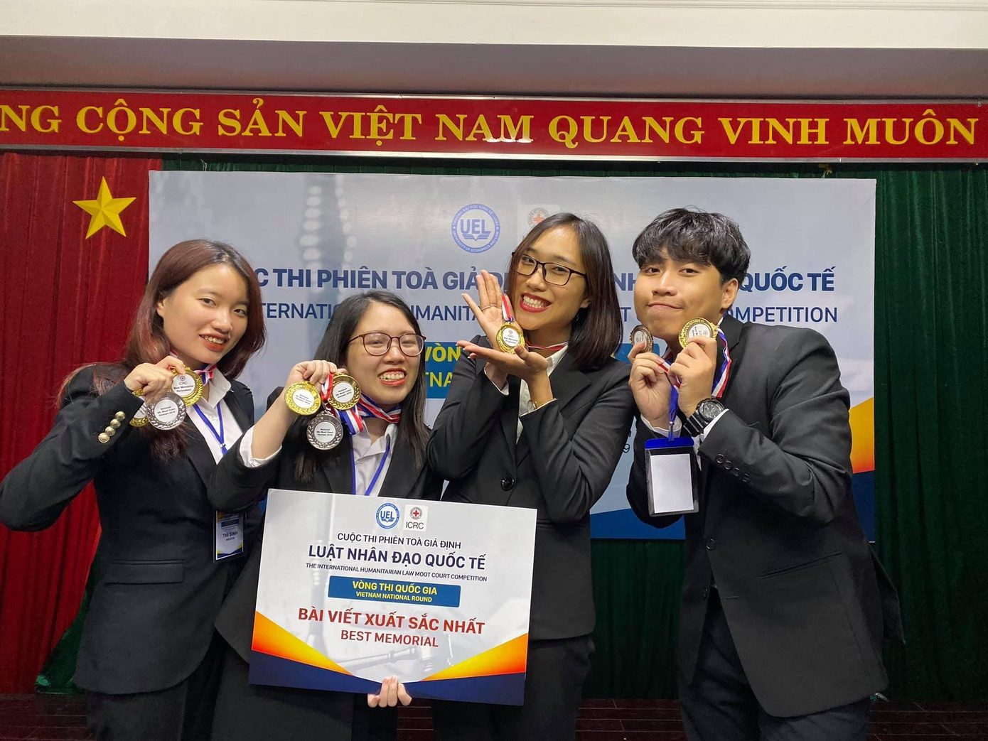 Cuộc thi phiên tòa giả định luật nhân đạo quốc tế. Cuộc thi phiên tòa giả định luật nhân đạo quốc tế.